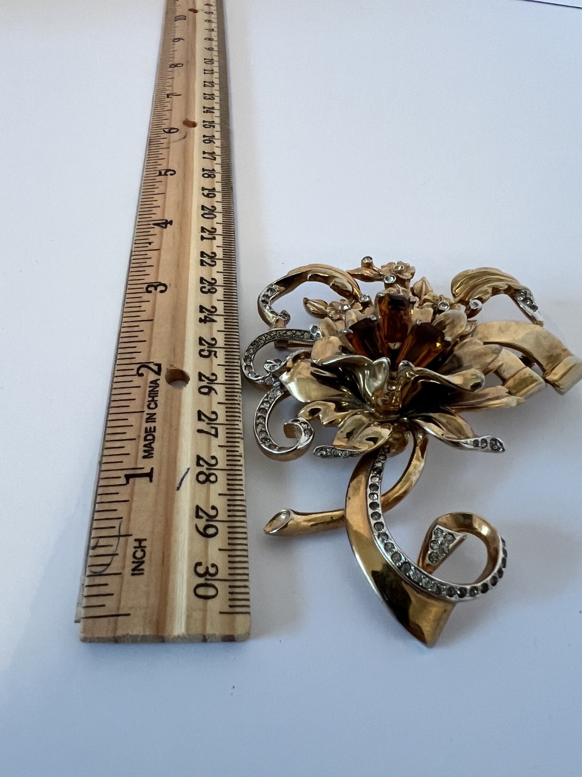 Vintage Floral Amber & Clear Rhinestone Brooch w/Gold Tone Petals&Leaves 50-60s Vintage Floral Amber & Clear Rhinestone Brooch w/Gold Tone Petals&Leaves 50-60s