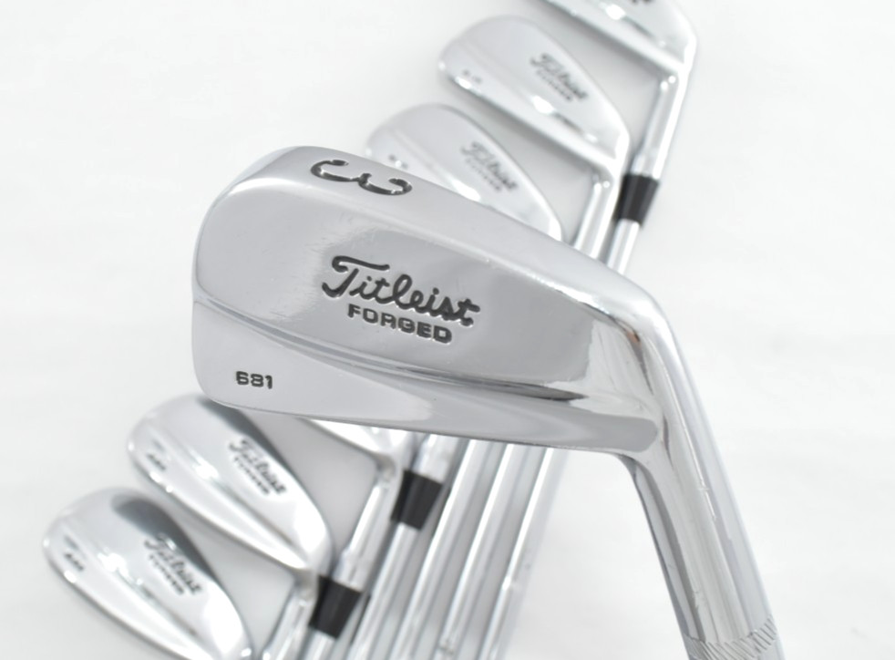 8pcs Titleist 681 Forged Iron Set 3-4-5-6-7-8-9-P PW RH DG X100 U Golf Club