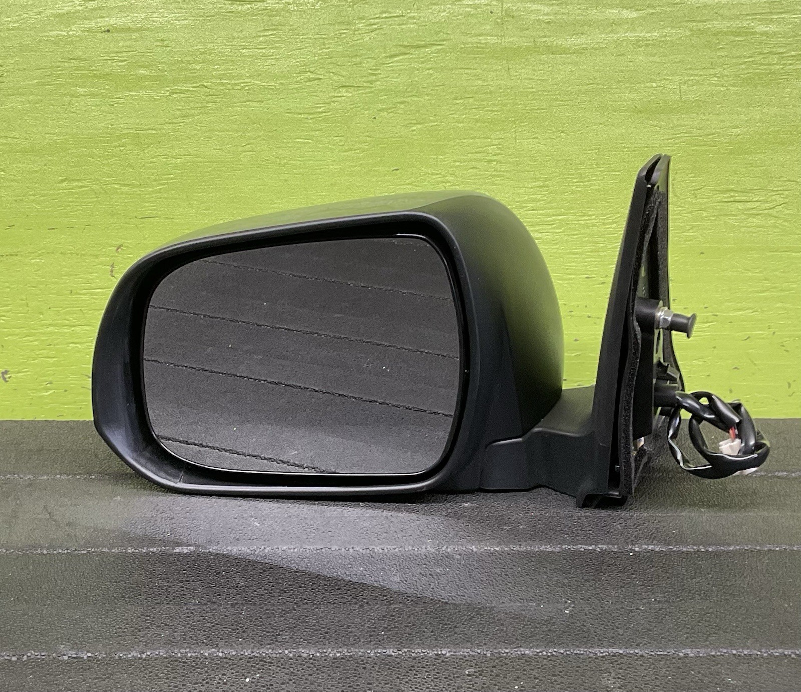 2010-2012 Toyota 4Runner Mirror LH OES TYC