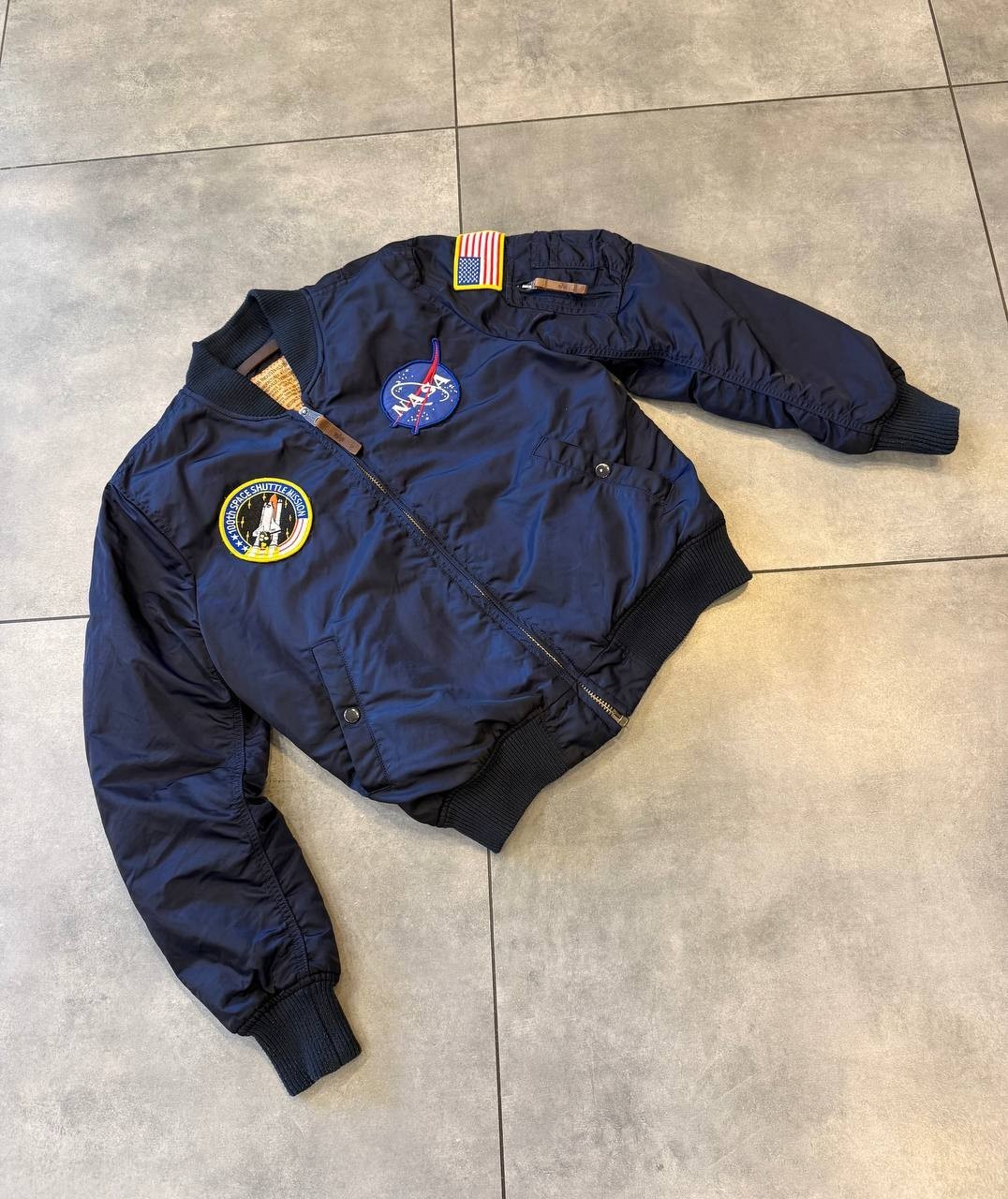 Alpha Industries NASA MA-1 Flight Bomber Jacket Navy Blue Men’s Medium Space 