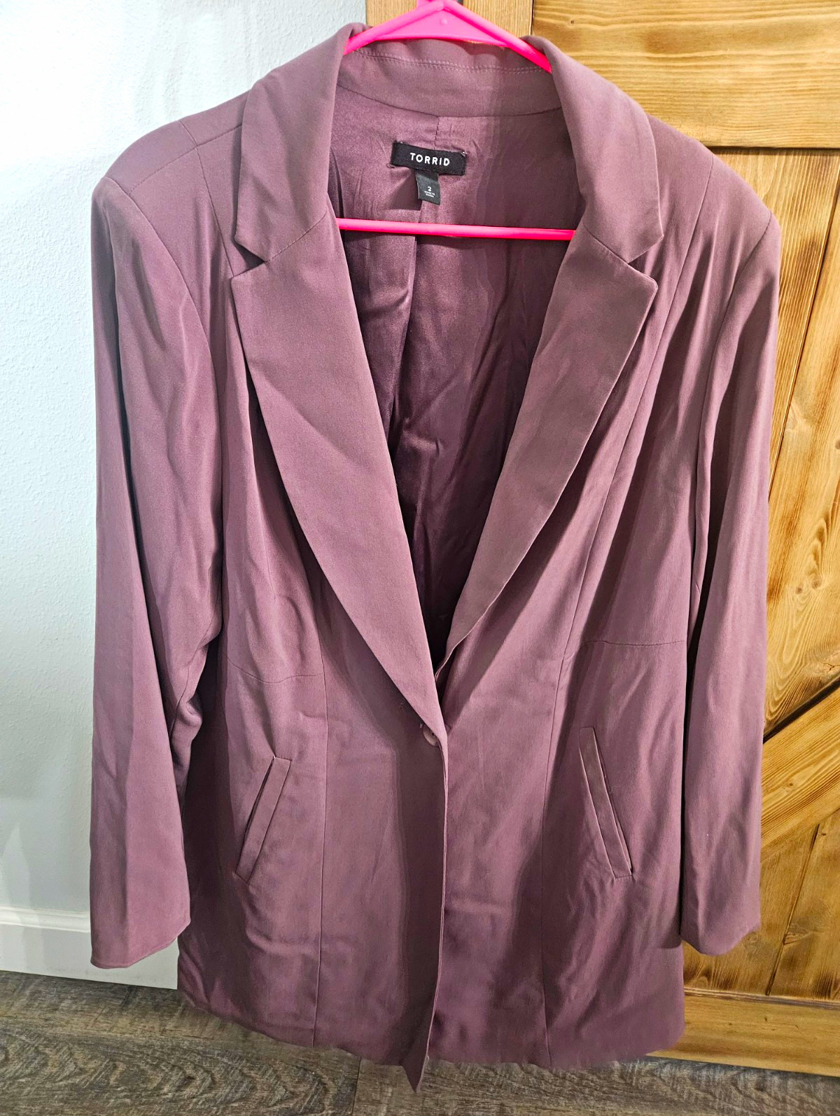 Torrid Women\'s Purple Blazer 2XL Long Long Sleeve Button Collared Pockets Torrid Women\'s Purple Blazer 2XL Long Long Sleeve Button Collared Pockets