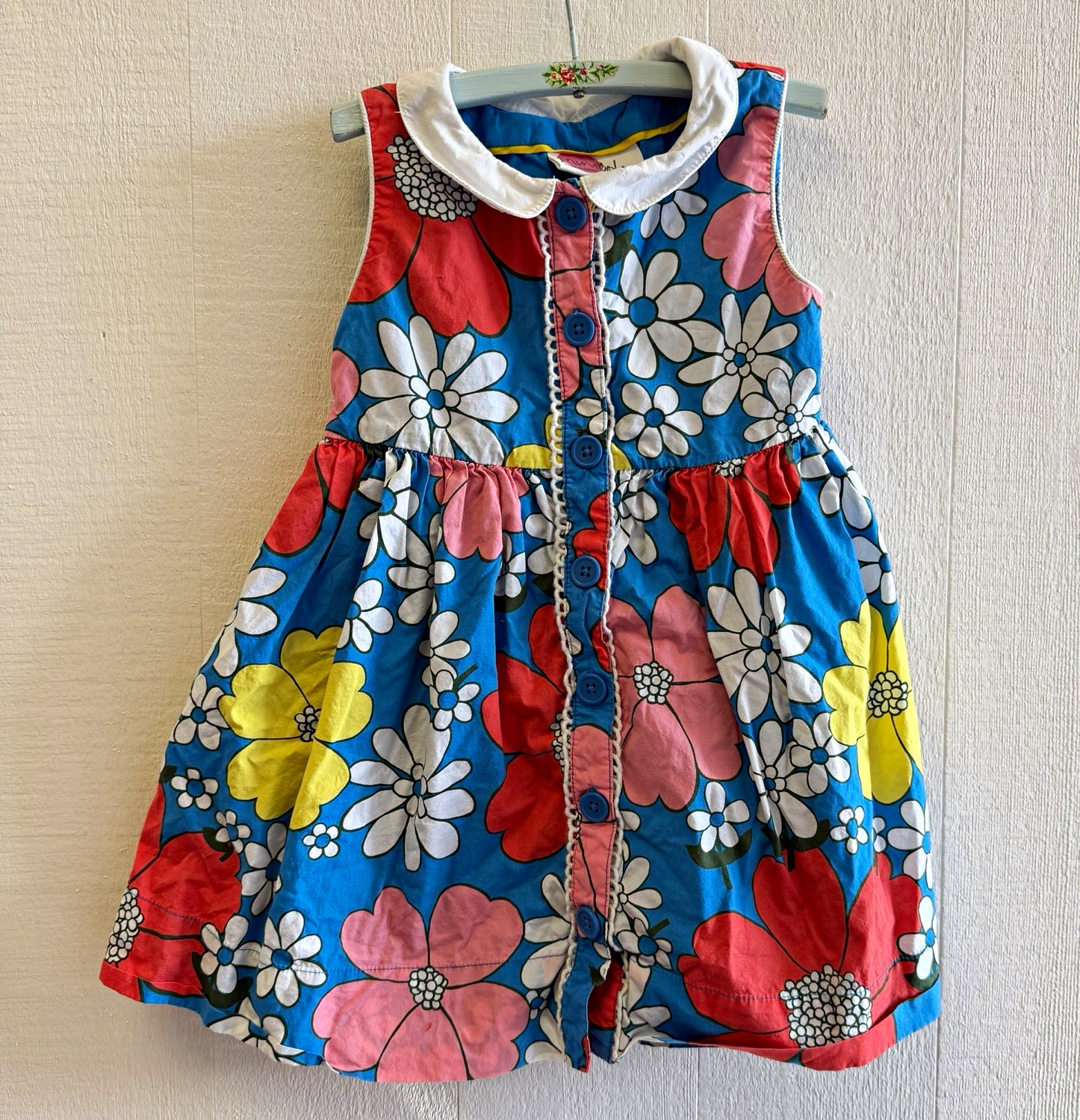 Mini Boden Girls Floral Fit & Flare Dress Size 3-4 Sleeveless Collared Button Mini Boden Girls Floral Fit & Flare Dress Size 3-4 Sleeveless Collared Button