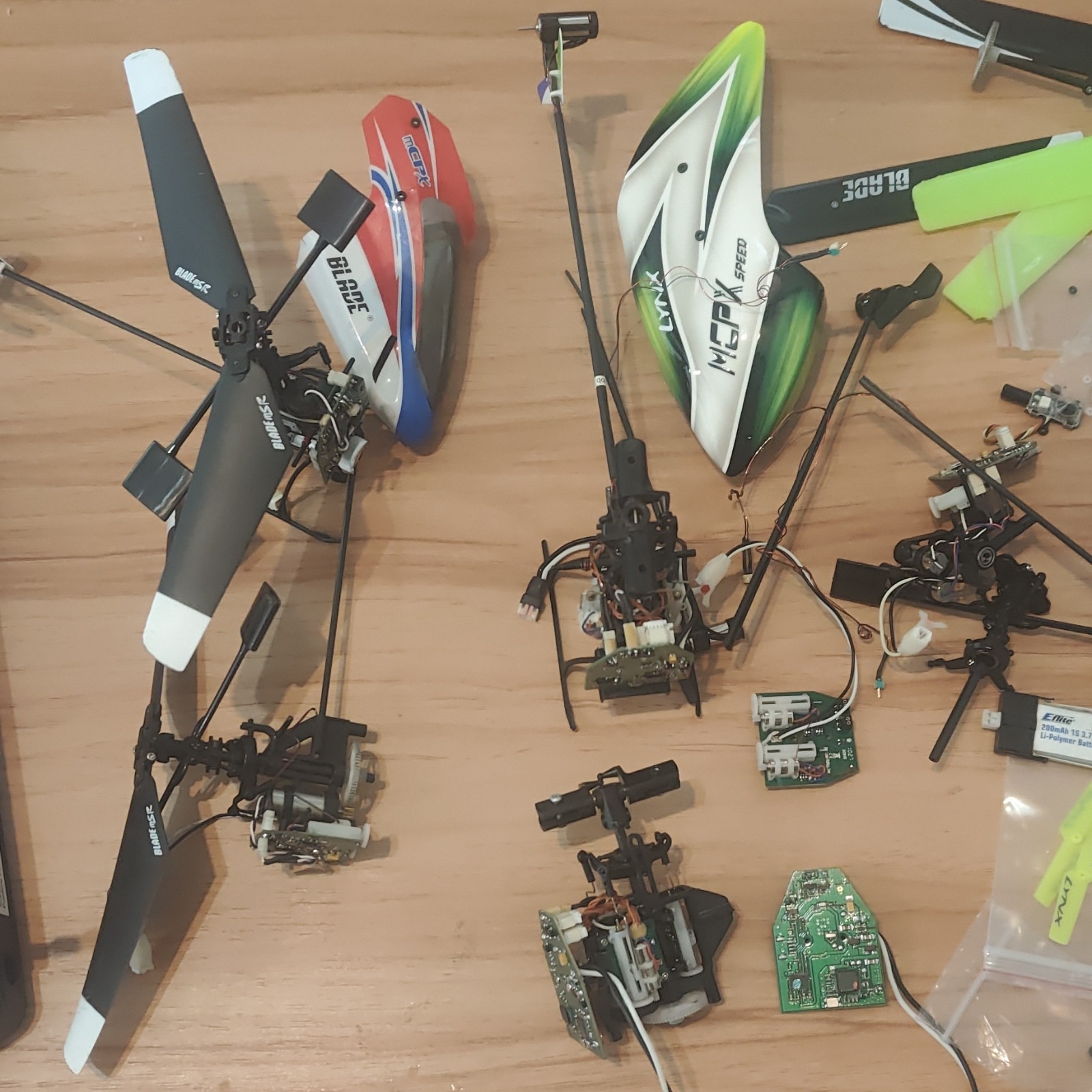 E-Flite Blade SR Micro Helicopter Parts Lot w/ Celectra Li-Po Chargers
