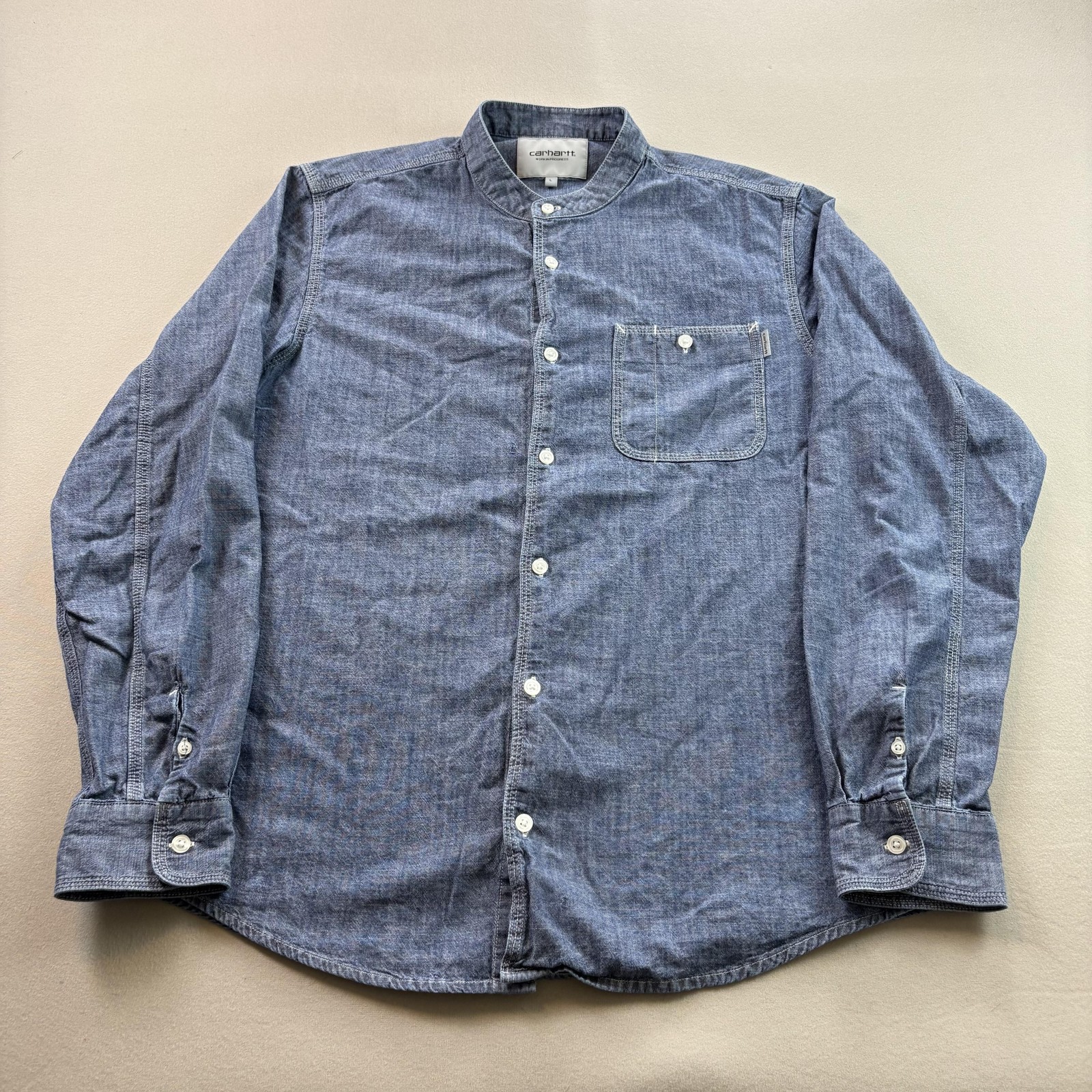Carhartt WIP Shirt Robert Mens Large Blue Chambray Work In Progress Button Up Carhartt WIP Shirt Robert Mens Large Blue Chambray Work In Progress Button Up