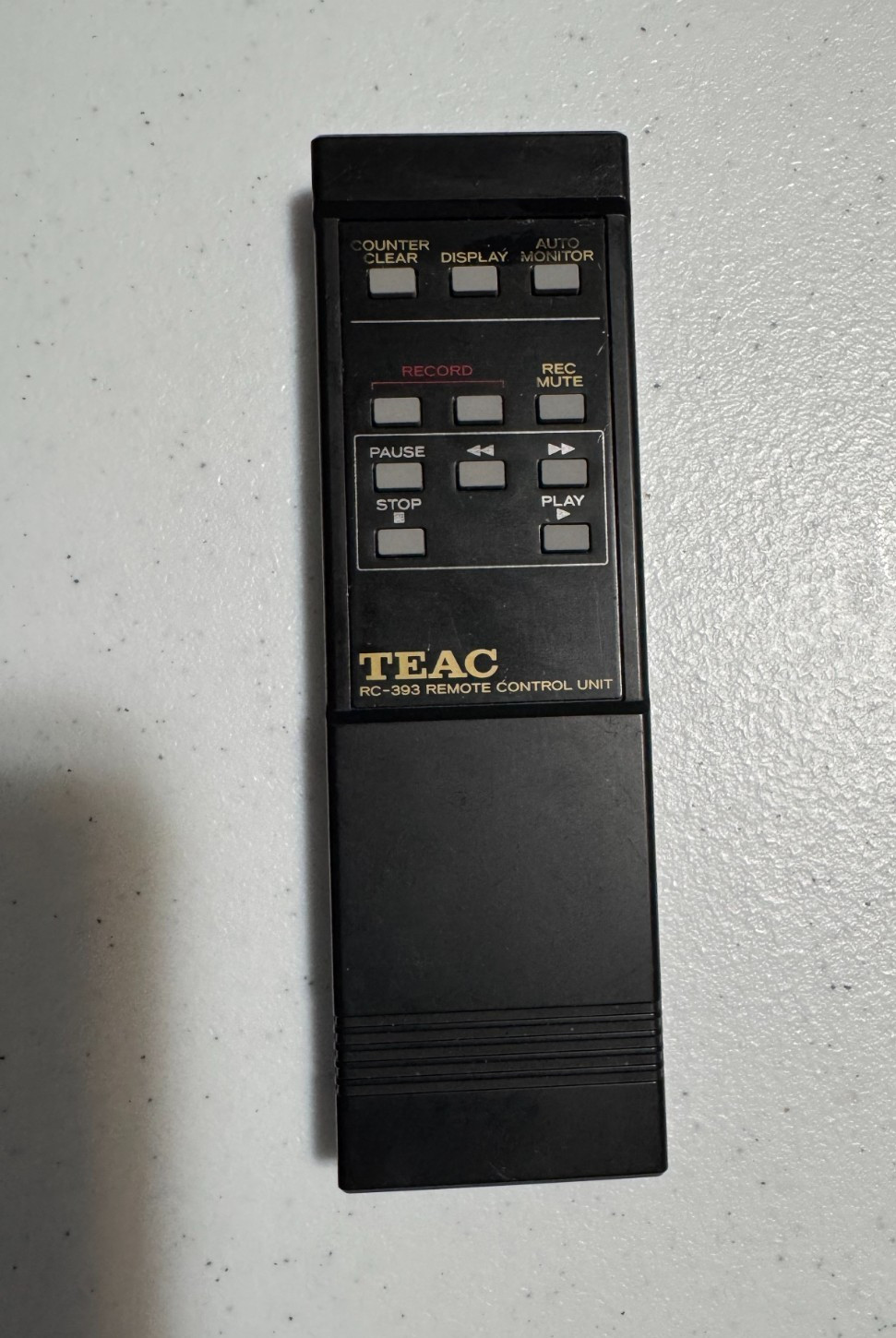 TEAC Remote Controller RC-393 For V-3000/ V-5000 /V-3010/V-5010 Tested Used TEAC Remote Controller RC-393 For V-3000/ V-5000 /V-3010/V-5010 Tested Used