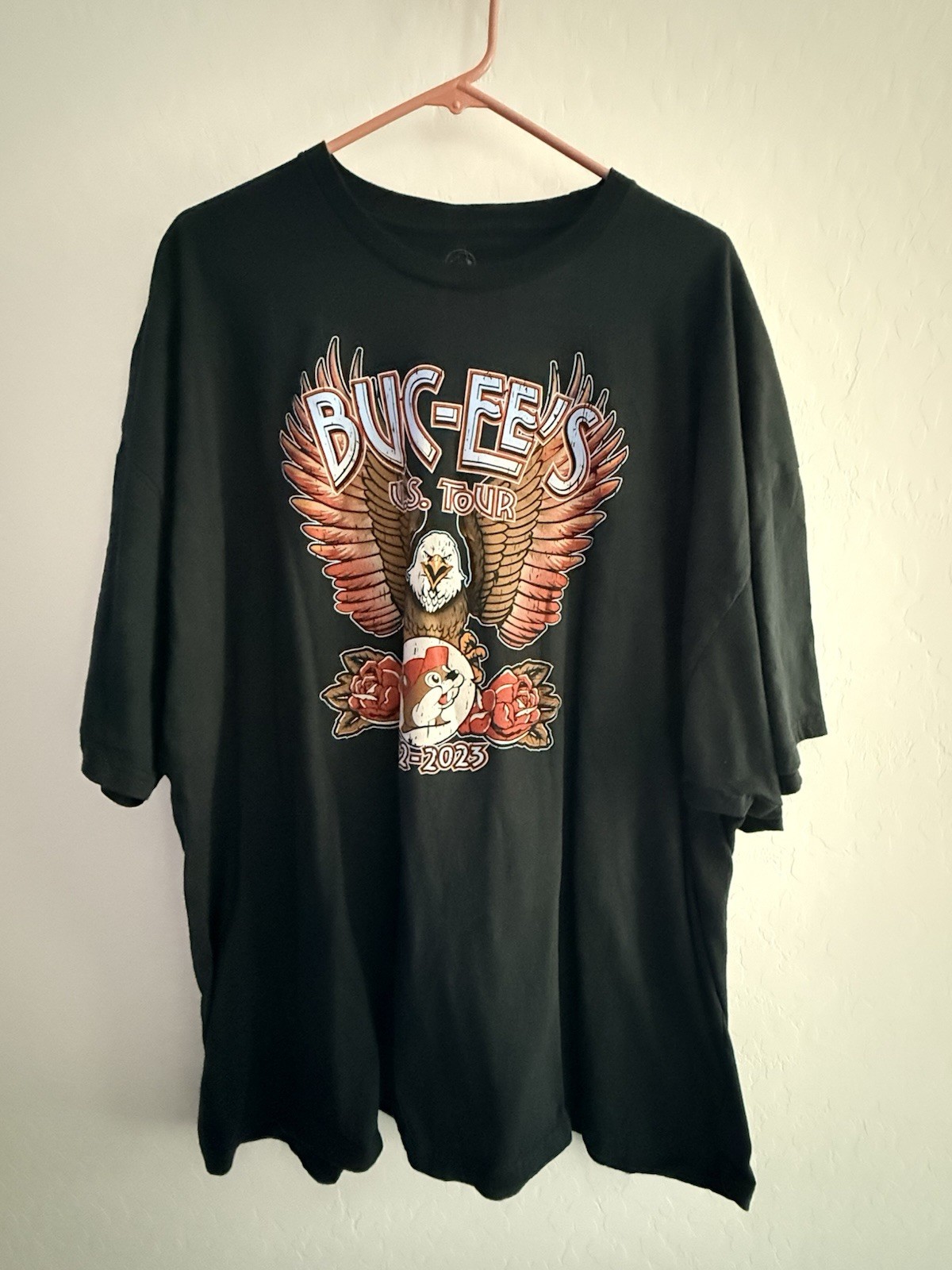 Buc-ee\'s Graphic Tee, US Tour Design 2023 (4XL)