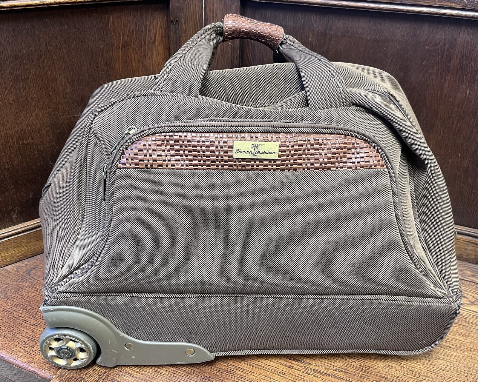 Vintage Tommy Bahama Small Rolling Suitcase 14”x20” Brown/Tan