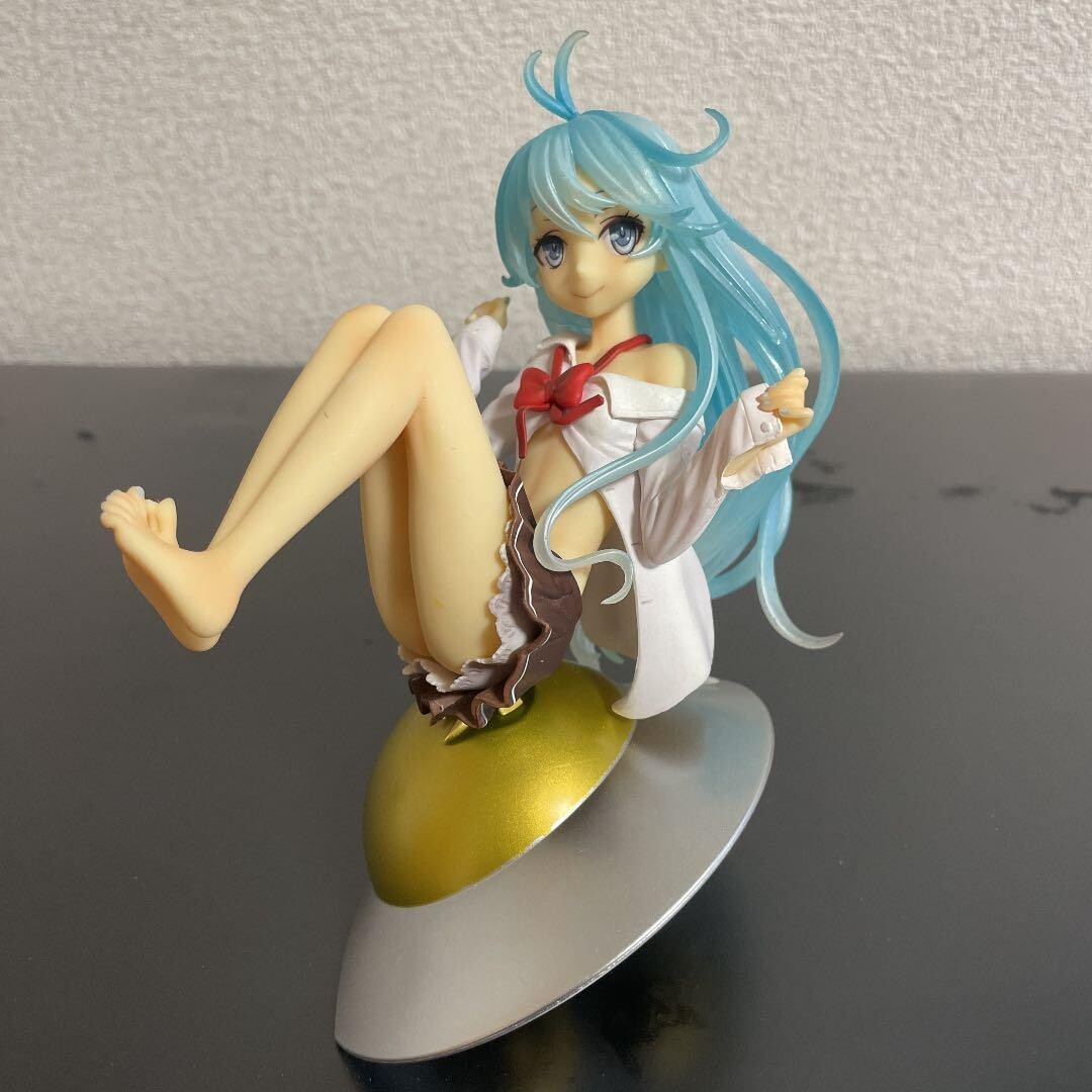 quesQ  Denpa Onna to Seishun Otoko Towa Erio 1/8 Scale Figure No box