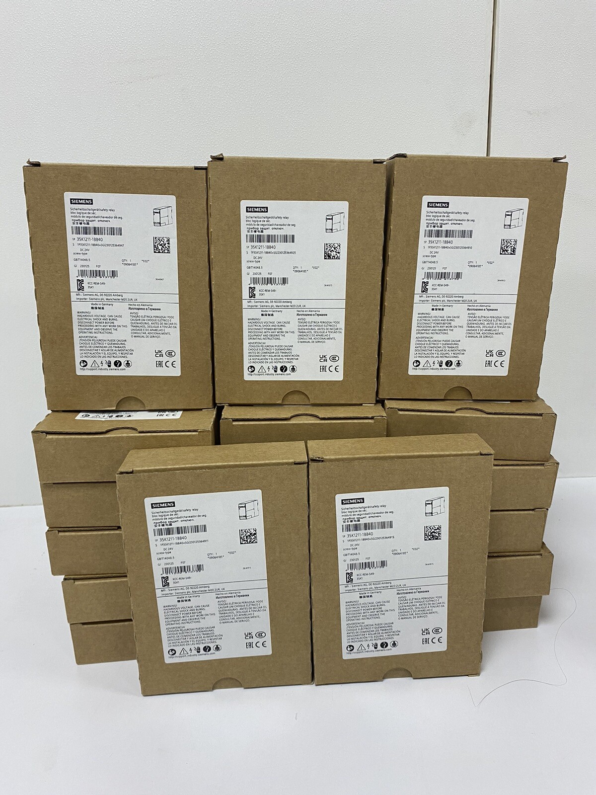 Siemens Sirius 3SK1211-1BB40 Safety Relay 24V DC Sealed
