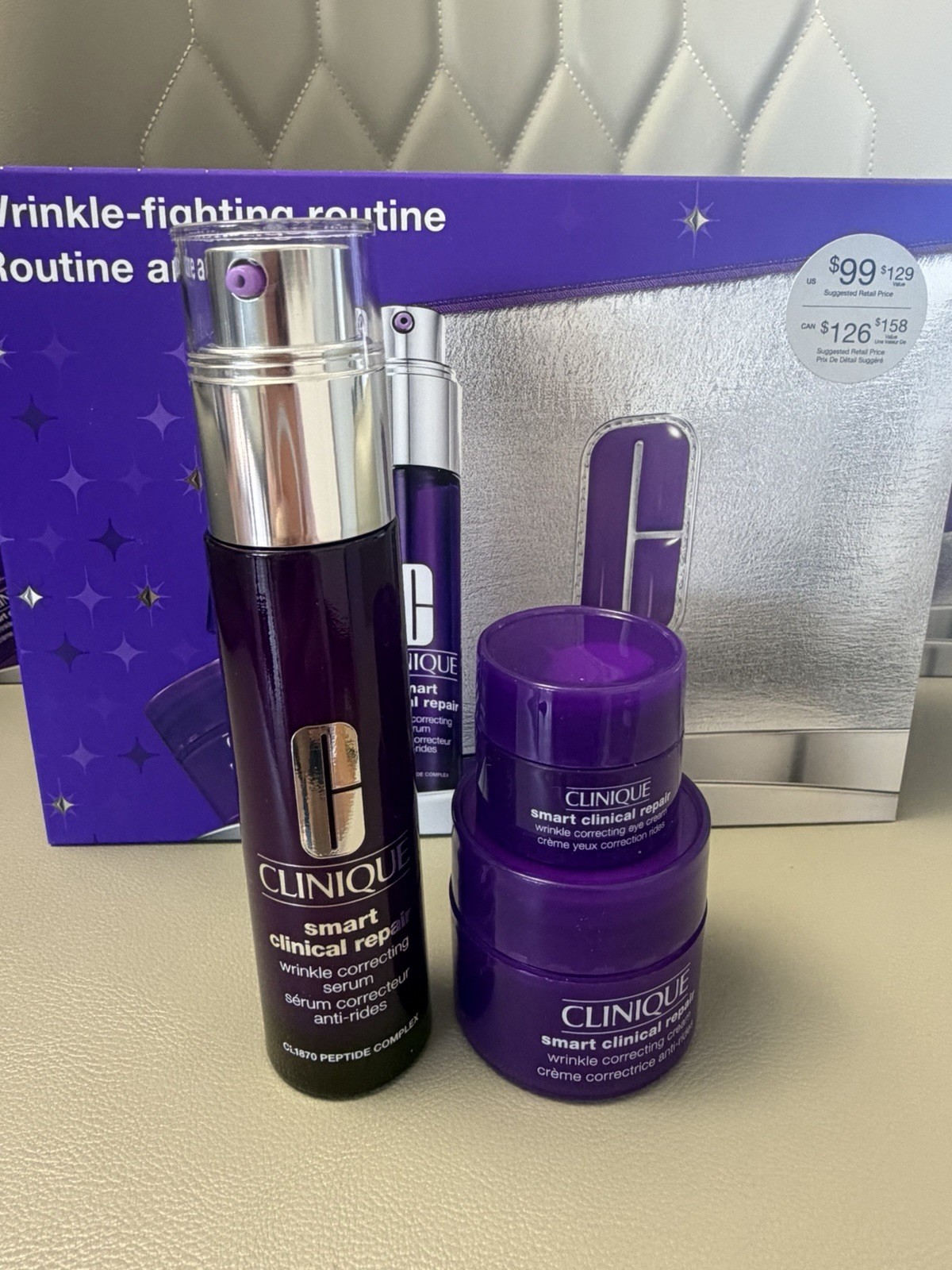 Clinique Wrinkle-fighting Routine Set with Drawbertson cosmetic bag New Clinique Wrinkle-fighting Routine Set with Drawbertson cosmetic bag New