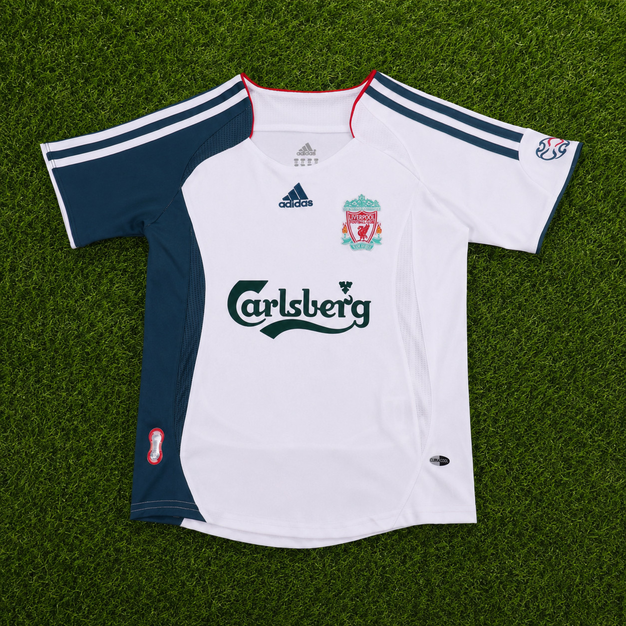 Retro Vintage Carlsberg Liverpool Away Jersey (2006-2008) (READ DESCRIPTION) Retro Vintage Carlsberg Liverpool Away Jersey (2006-2008) (READ DESCRIPTION)