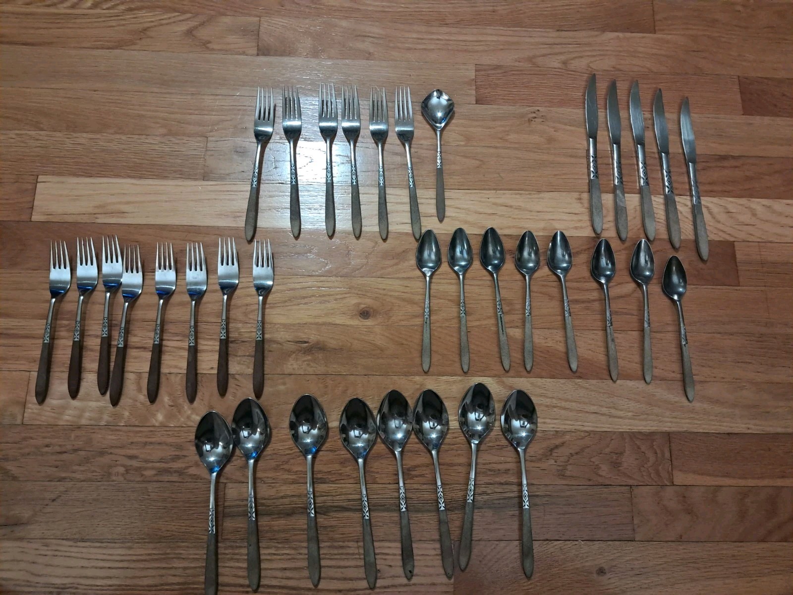 VTG 36 Piece Ekco Eterna EKS5 Stainless Steel/Brown Composite-bonus Sugar Spoon VTG 36 Piece Ekco Eterna EKS5 Stainless Steel/Brown Composite-bonus Sugar Spoon