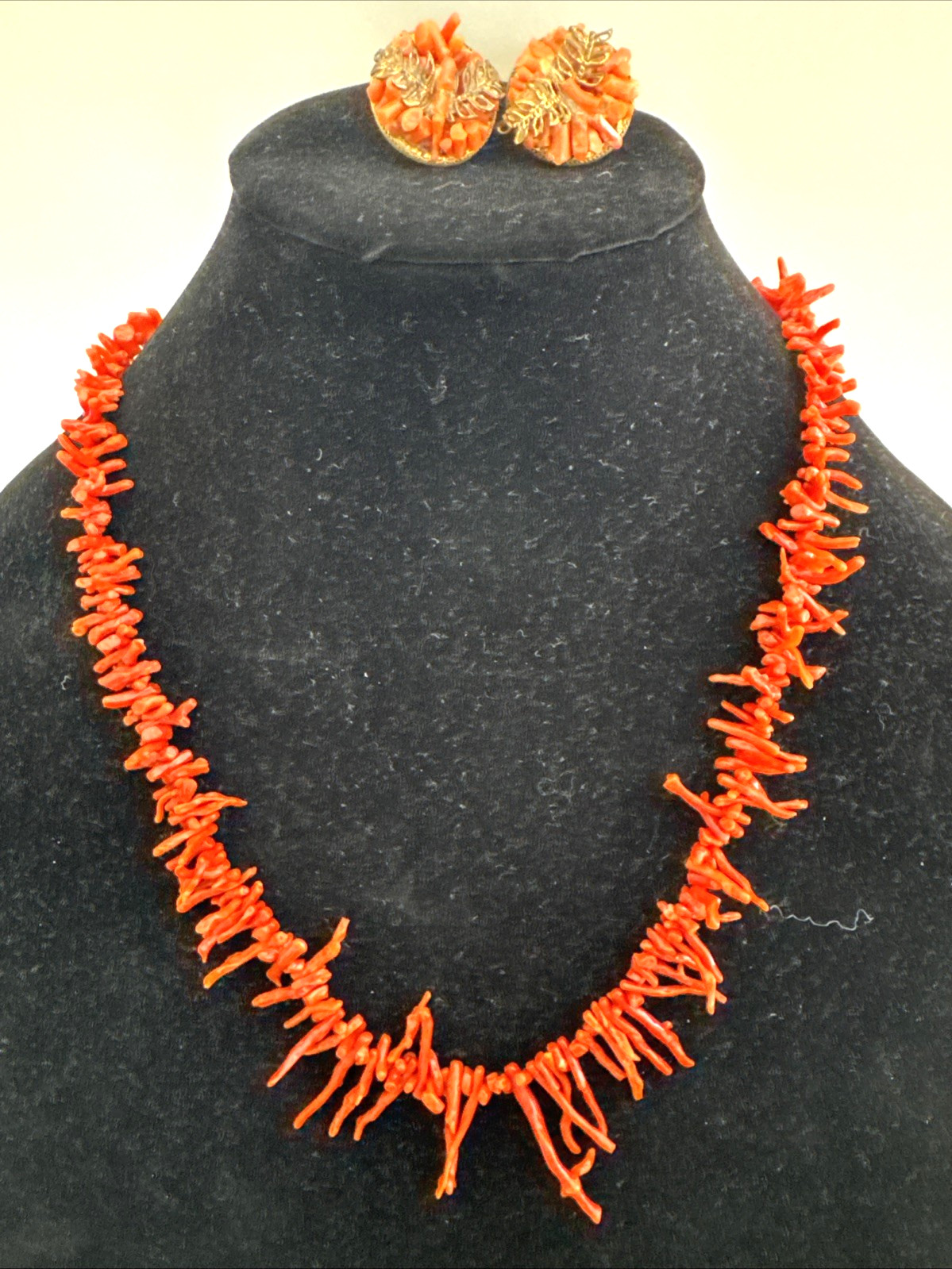Vintage 1950s 49.7g Processed Red Salmon Branch Coral Graduated 19\