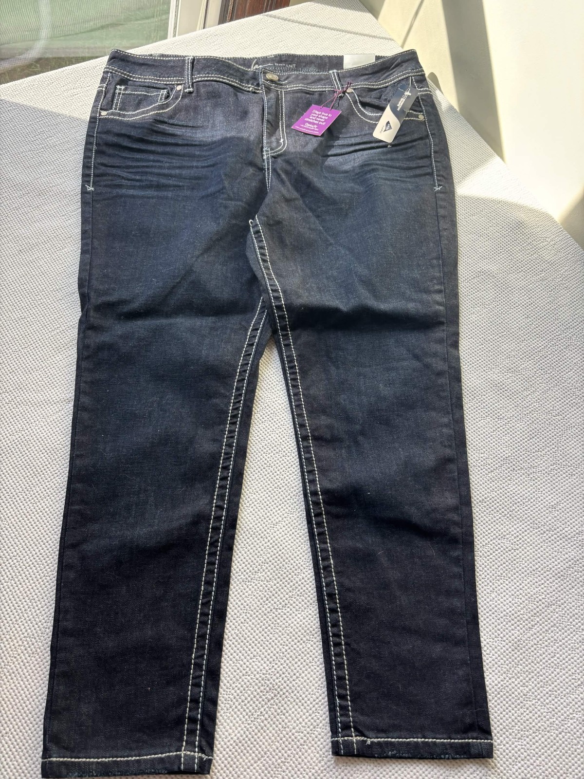NWT Lane Bryant Genius Fit Straight Fit Skinny Jeans Size 22 Short Dark Wash NWT Lane Bryant Genius Fit Straight Fit Skinny Jeans Size 22 Short Dark Wash