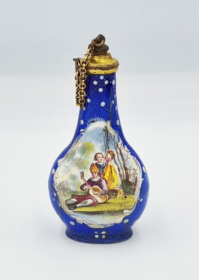 GEORGIAN BILSTON ENAMEL PORTRAIT SCENT BOTTLE c1780