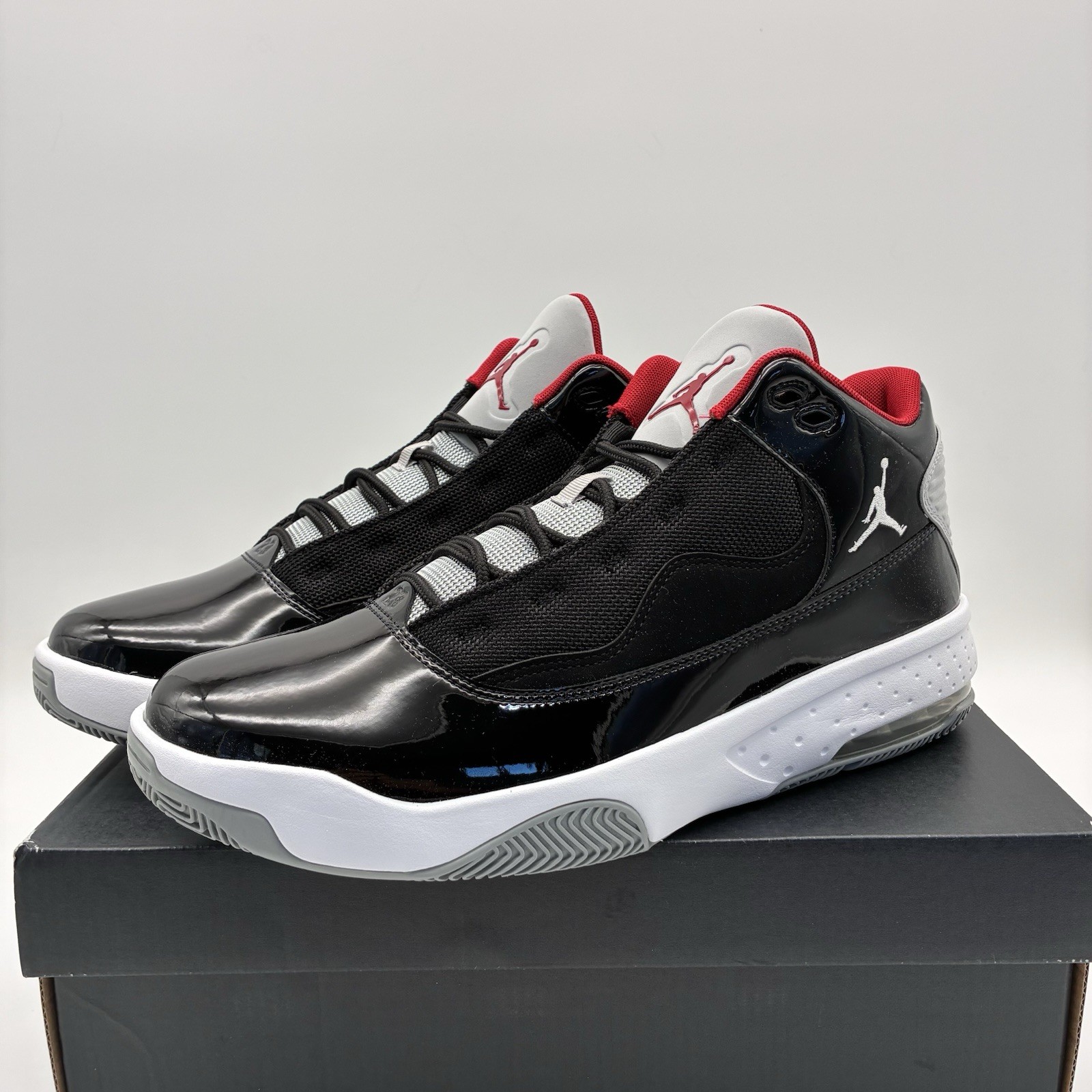 Jordan Max Aura 2 Black Gym Red Bred CK6636-006 NWB Men Size 11