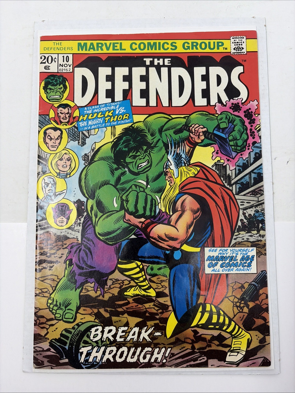 The Defenders #10 (Marvel Comics Nov 1973) Hulk Vs Thor Cover Sal Buscema VG/F