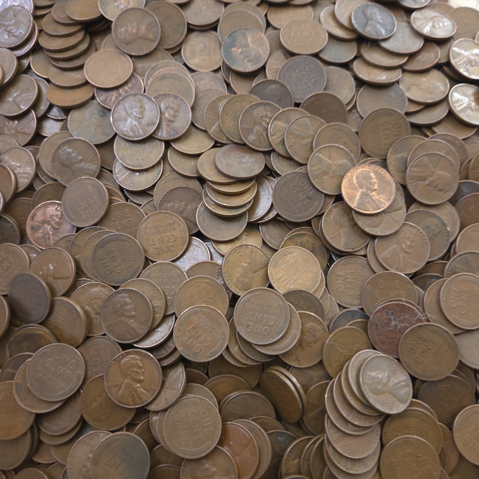 1000 Lincoln Wheat Cent Pennies 1940-1958 (7lbs.) 20 Rolls (Lot#1) 1000 Lincoln Wheat Cent Pennies 1940-1958 (7lbs.) 20 Rolls (Lot#1)