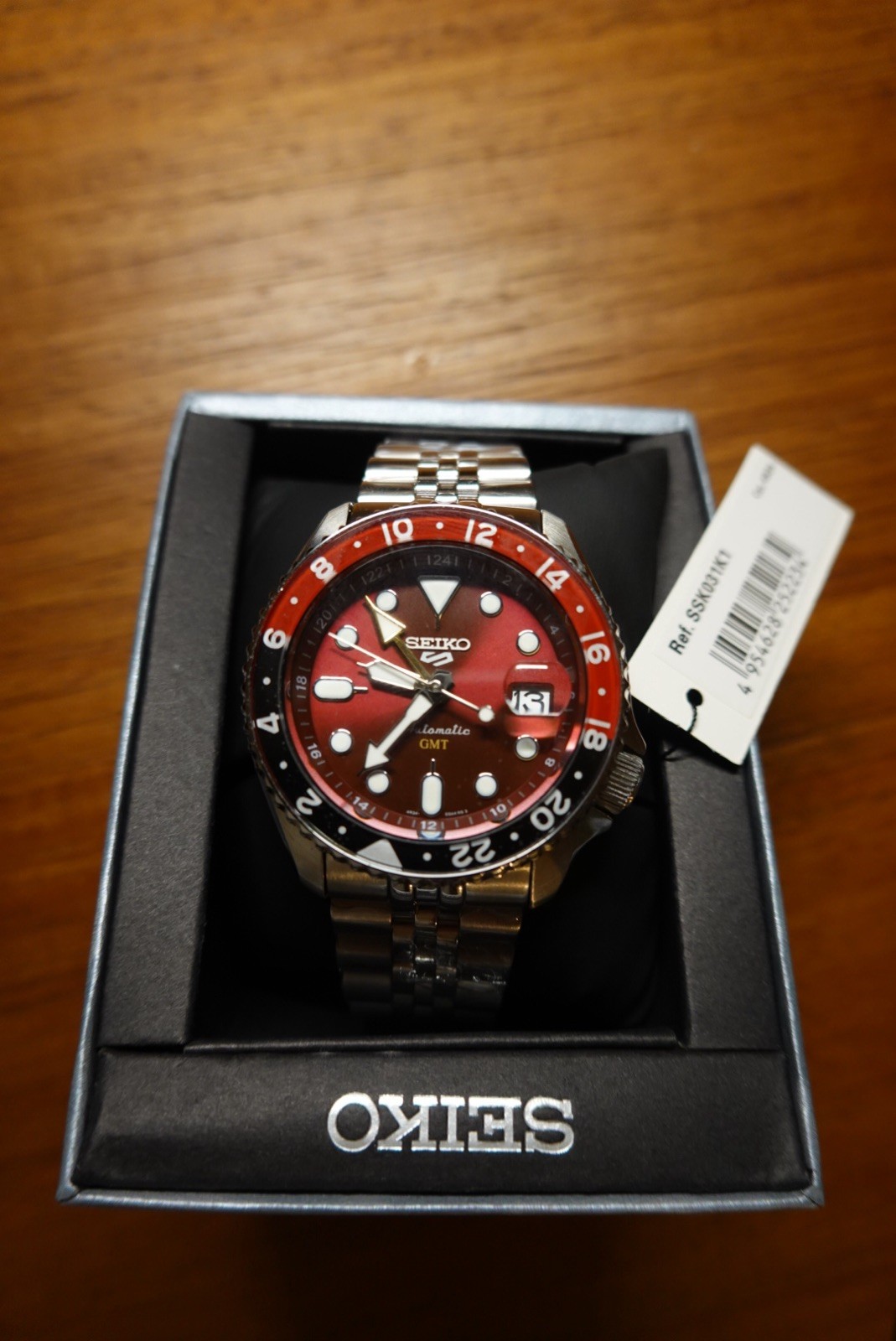 Seiko 5 GMT SSK031K1 Passion Red. Limited Edition #0293/1000 BRAND NEW MINT