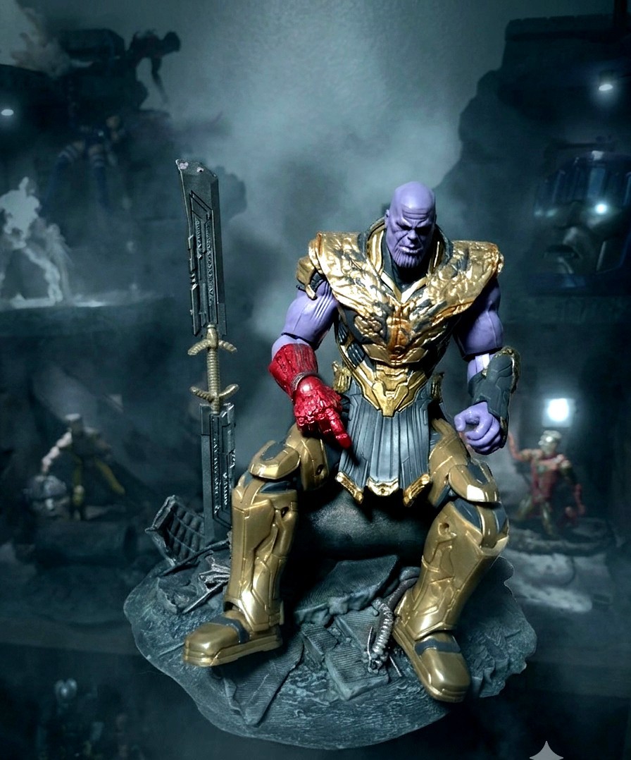 Thanos throne 1/12 Battle-Damaged Diorama display Base Thanos throne 1/12 Battle-Damaged Diorama display Base