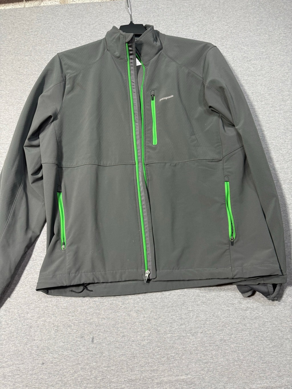 Men\'s Patagonia Gray Green Performance Jacket L Men\'s Patagonia Gray Green Performance Jacket L