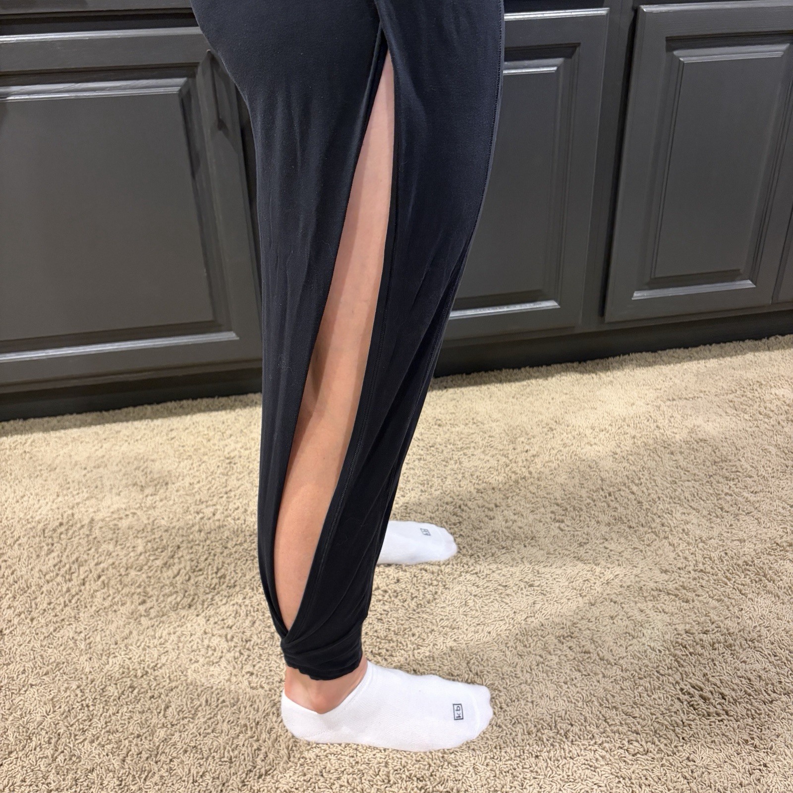 Lululemon Women’s Superb Open Slit Side Joggers Black Size 4