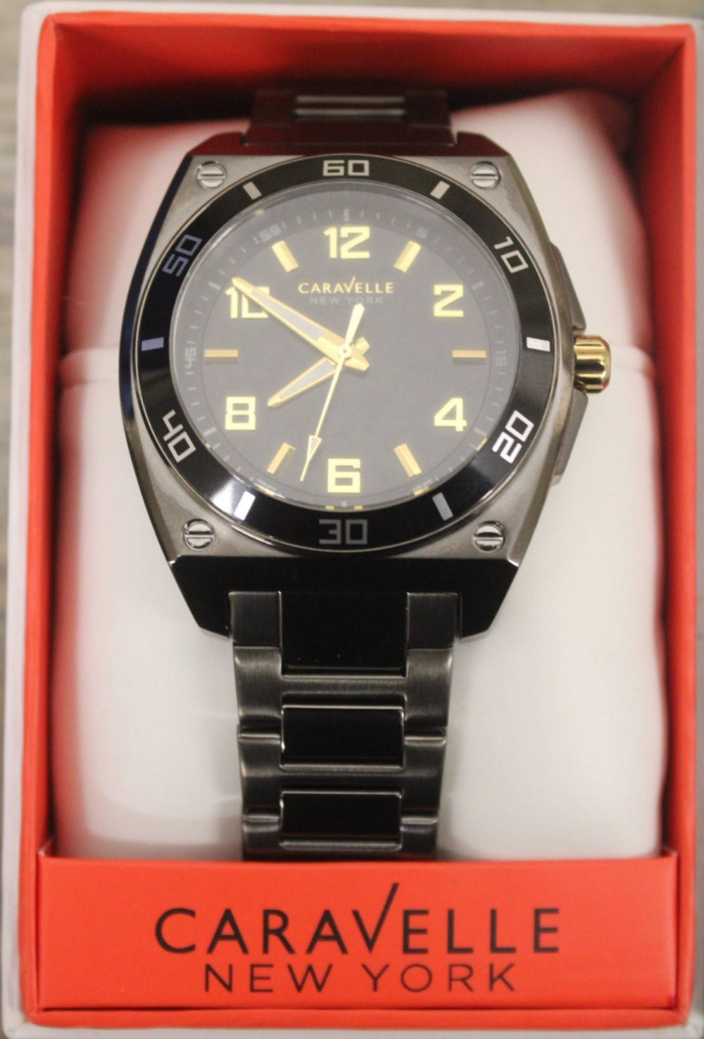 CARAVELLE NEW YORK Bulova MENS WRISTWATCH 45A118