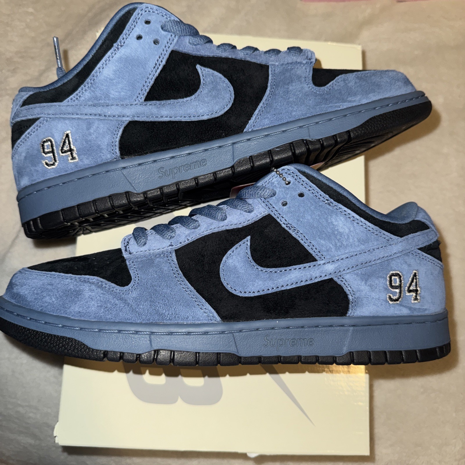 Size 10.5M/12W - Nike SB Dunk Low Supreme 94 Ocean Fog HQ8487-400 Size 10.5M/12W - Nike SB Dunk Low Supreme 94 Ocean Fog HQ8487-400