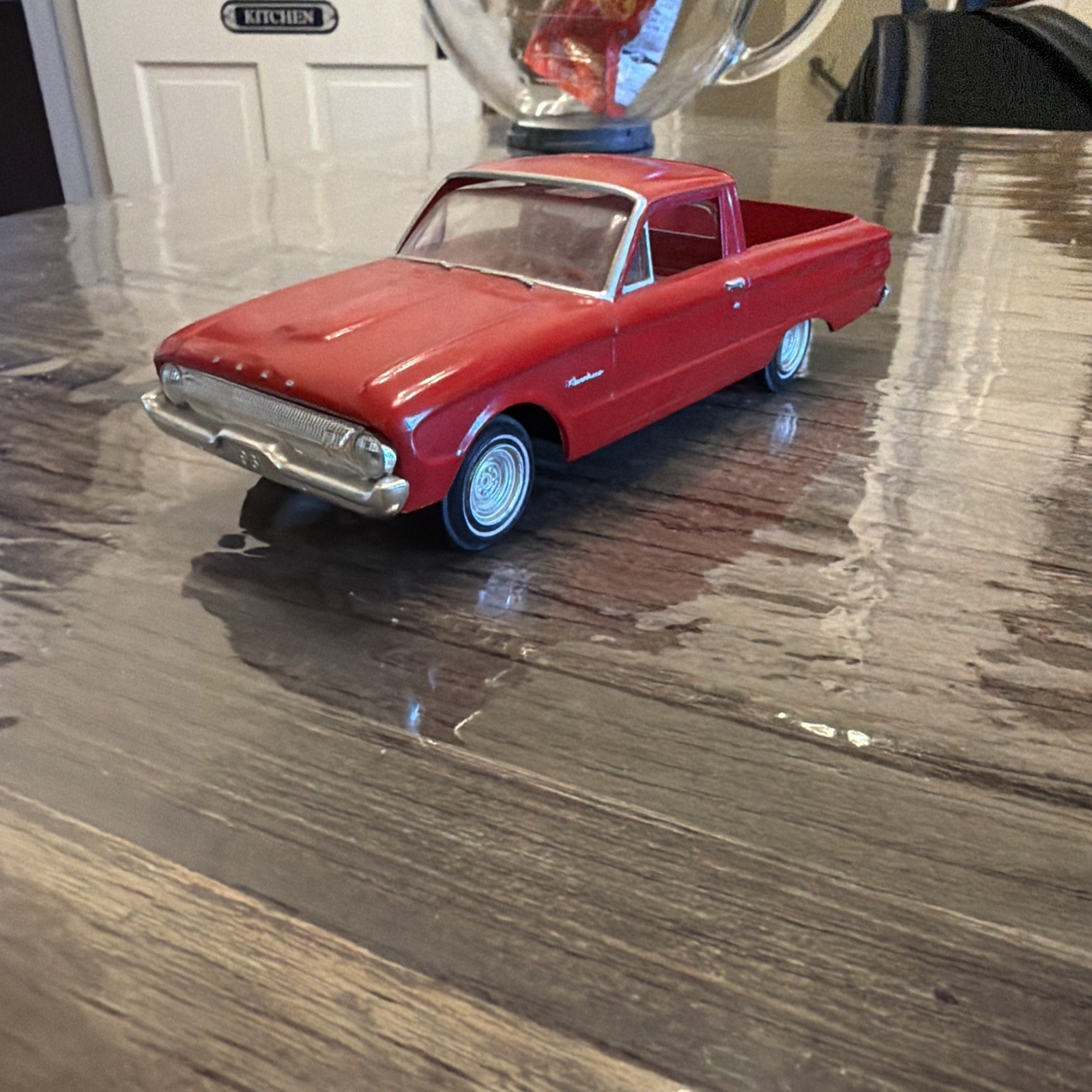 VINTAGE AMT 1961 1962 FORD FALCON FUTURA RANCHERO PROMO CAR / MODEL KIT BUILT VINTAGE AMT 1961 1962 FORD FALCON FUTURA RANCHERO PROMO CAR / MODEL KIT BUILT