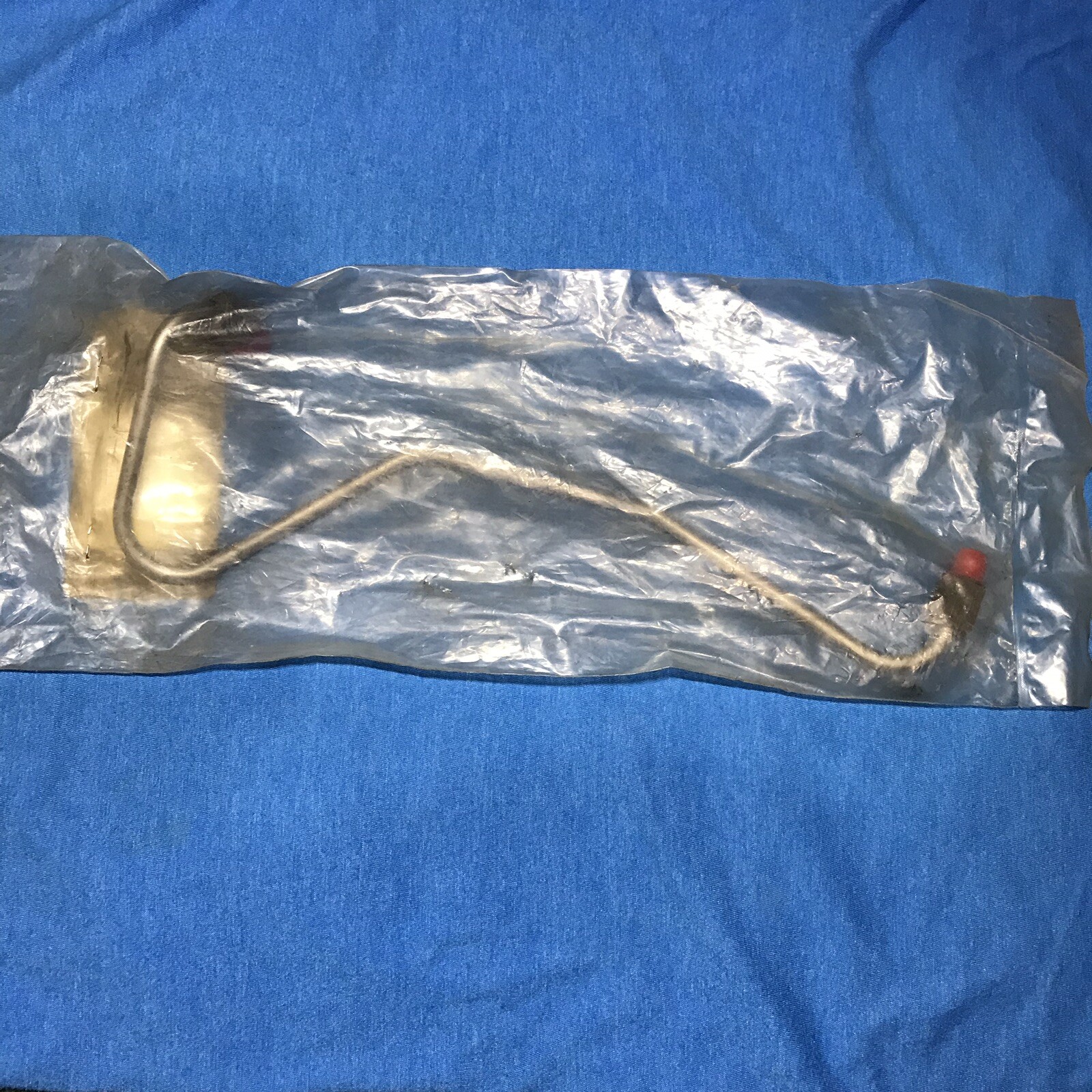 New vintage international 83-94 6.9-7.3 IDI diesel fuel line part # 1811422C1 New vintage international 83-94 6.9-7.3 IDI diesel fuel line part # 1811422C1