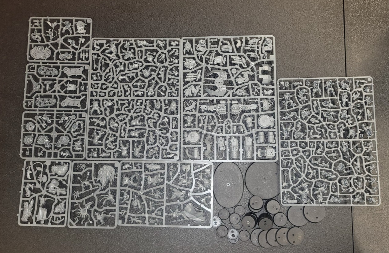 Warhammer 40k Armageddon Ork Army Half New on sprue Warhammer 40k Armageddon Ork Army Half New on sprue