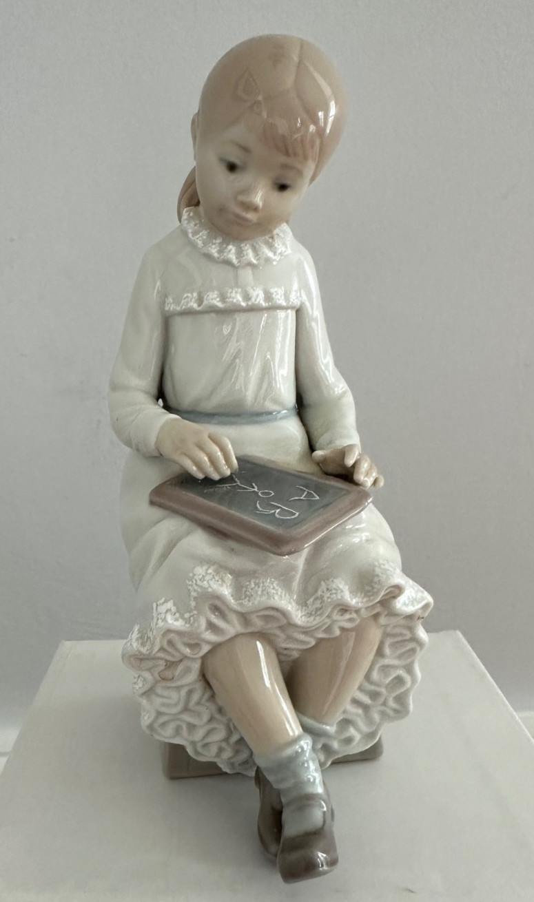 Vintage NAO Lladro Porcelain Figurine School Girl Sitting with Chalkboard