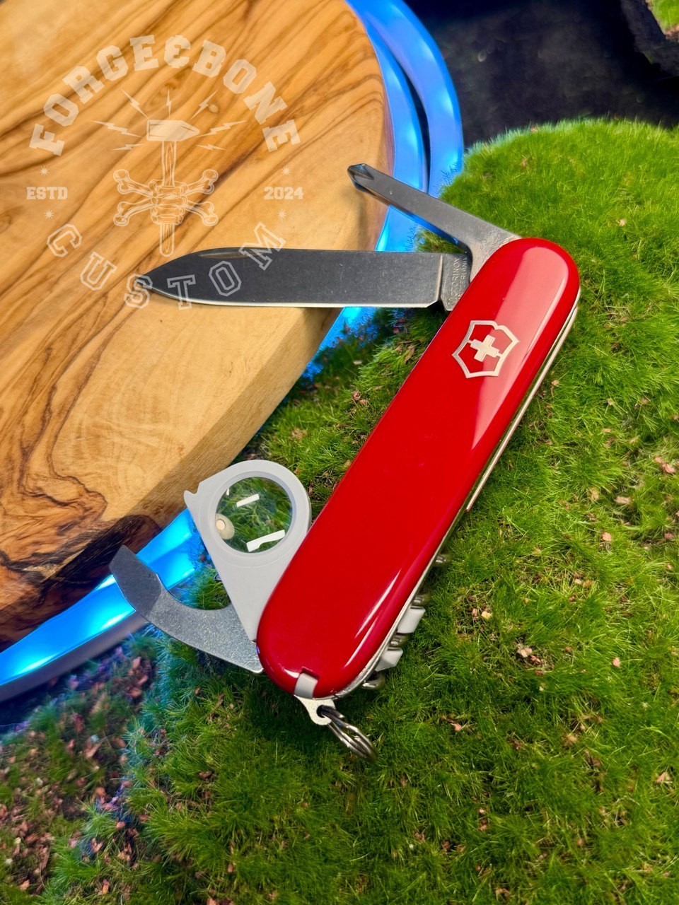 Victorinox Scientist Red 1.6305, New in Box