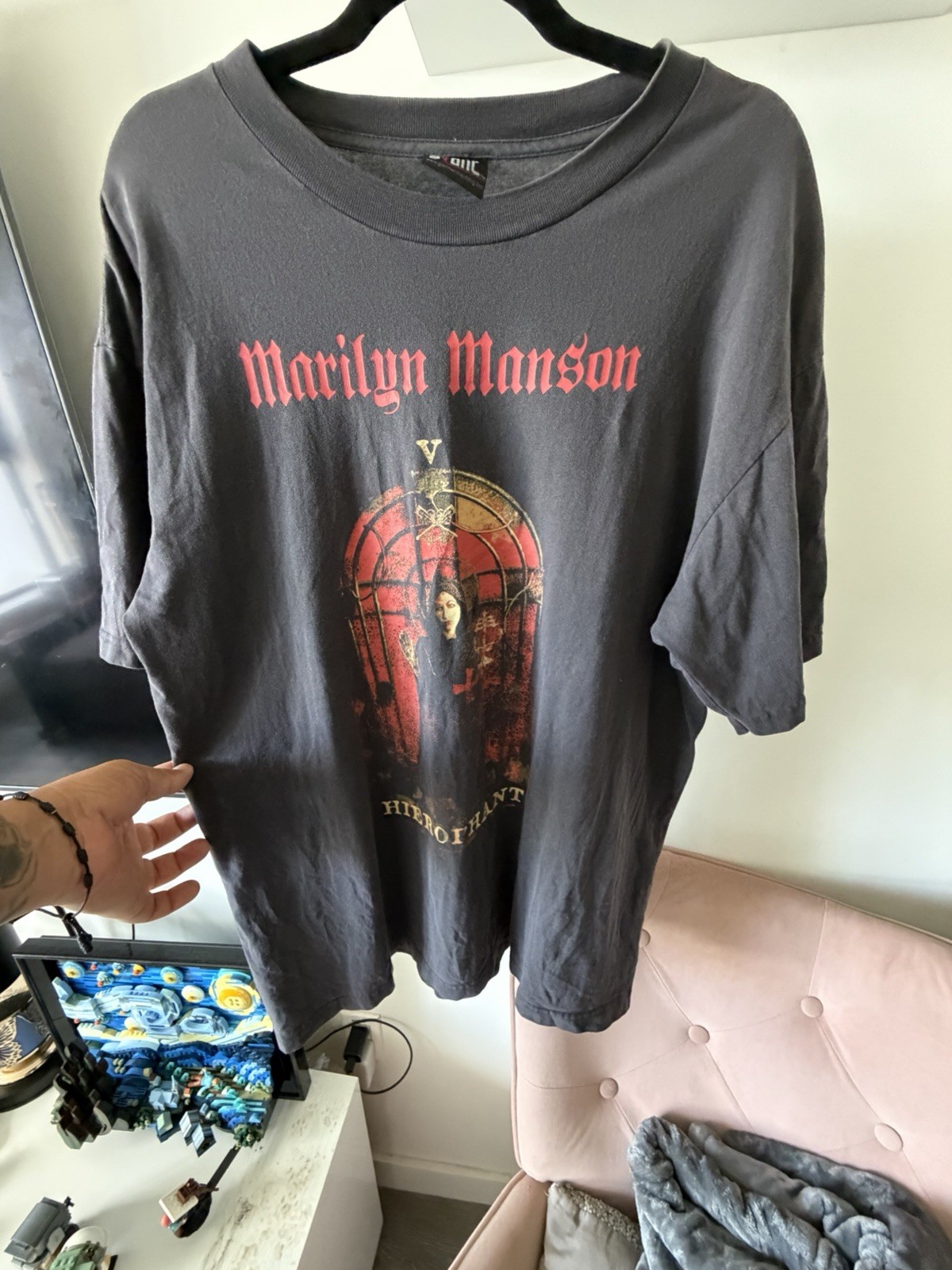 Marilyn Manson Hermit Hierophant Graphic T-Shirt, Gray, Giant Tag