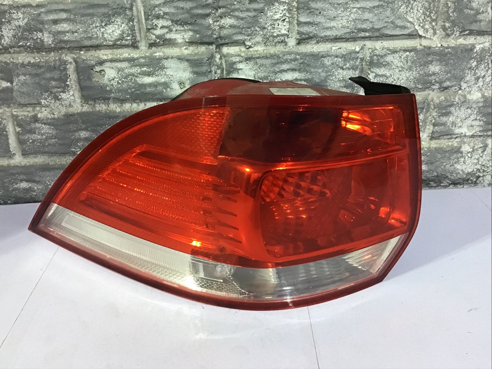 2009-2014 Volkswagen Jetta Wagon Left, Driver, LH, Tail Light, OEM, COMPLETE