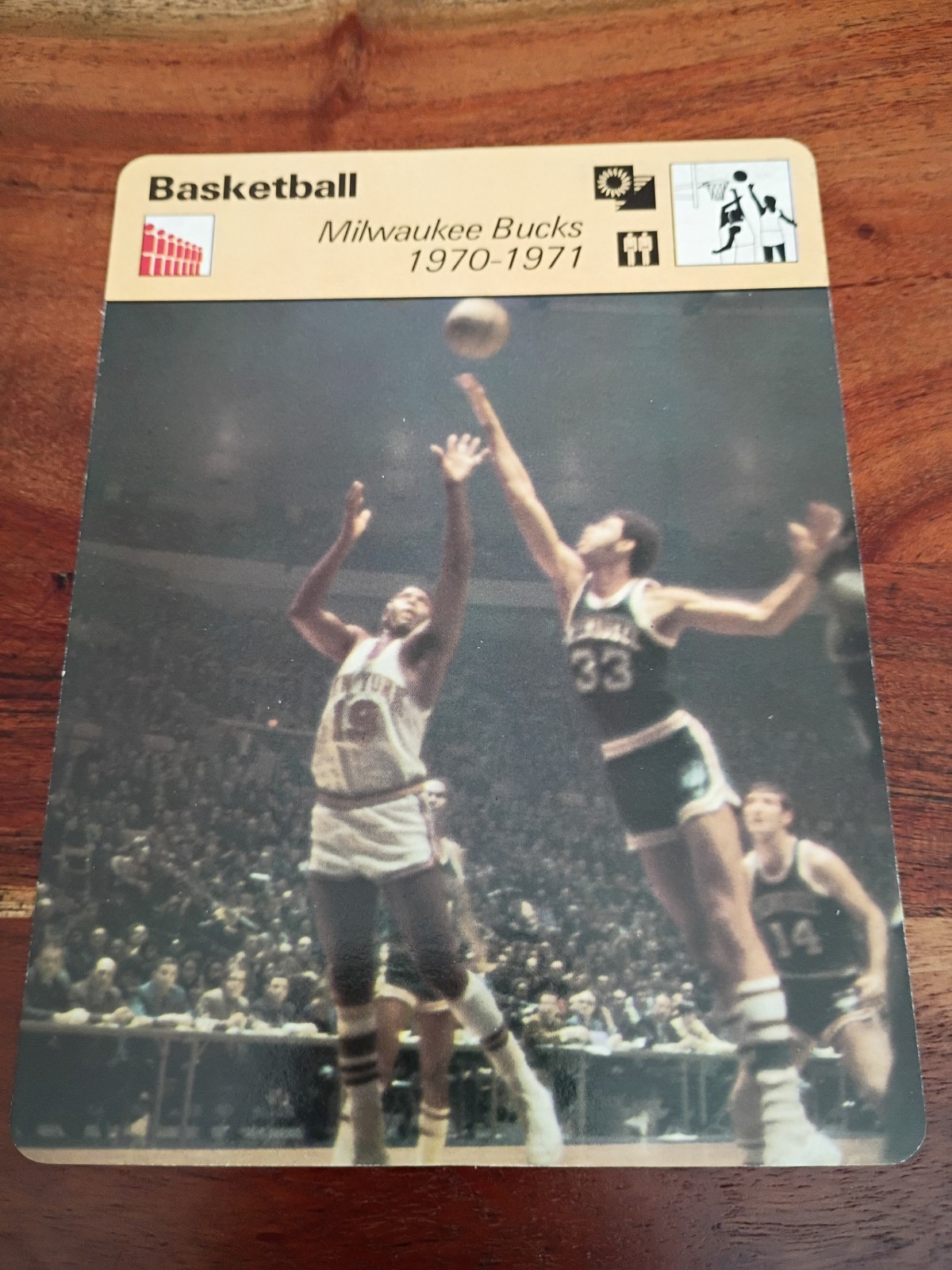 1977-79 Sportscaster 1970-71 Bucks Alcindor Abdul-Jabbar #22-08 Lausanne A