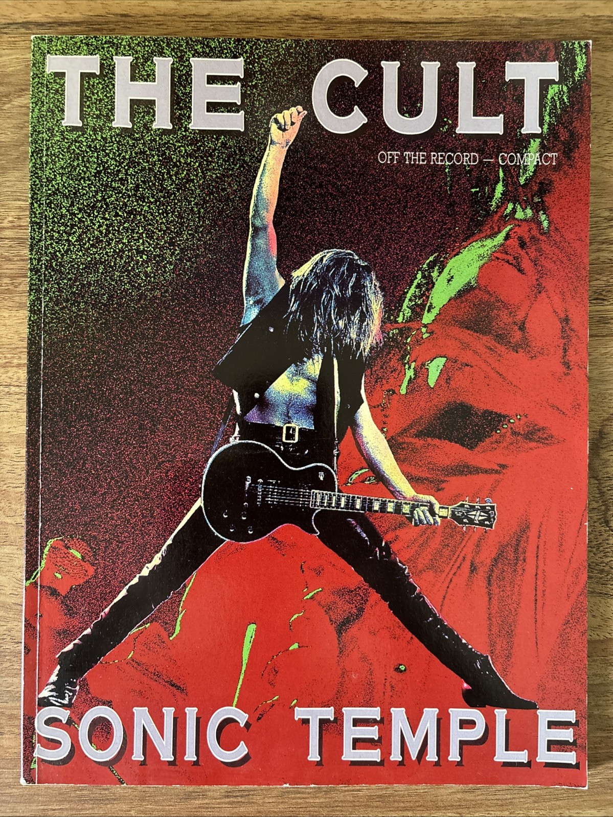 The CULT - SONIC TEMPLE - Off the Record - Compact Songbook w/ Lyrics & Poster The CULT - SONIC TEMPLE - Off the Record - Compact Songbook w/ Lyrics & Poster