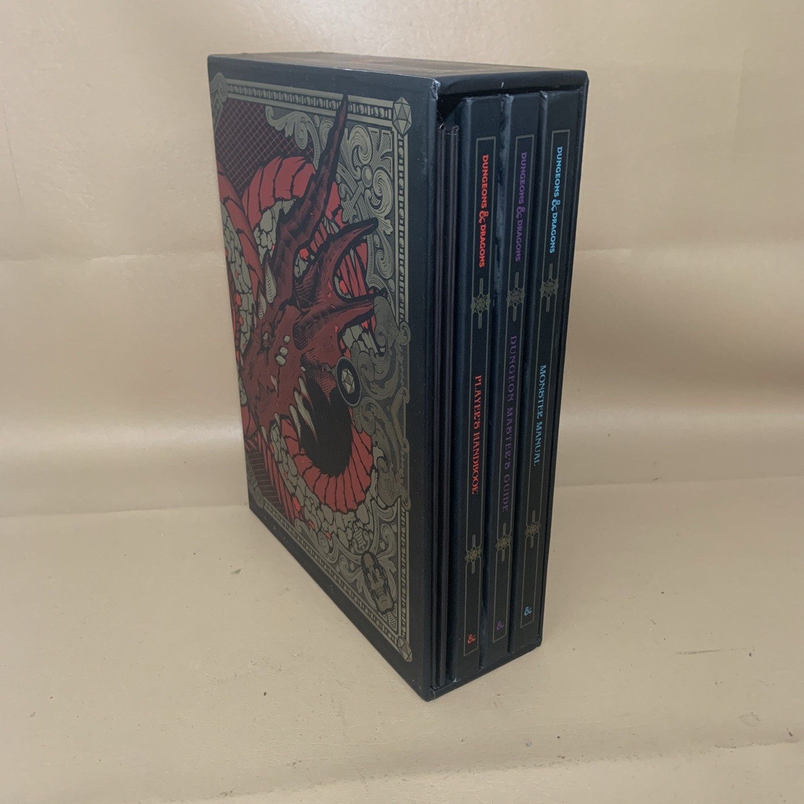 5E Core Rulebook Gift Set | Alternate Cover | Dungeons and Dragons DND D&D 5E Core Rulebook Gift Set | Alternate Cover | Dungeons and Dragons DND D&D