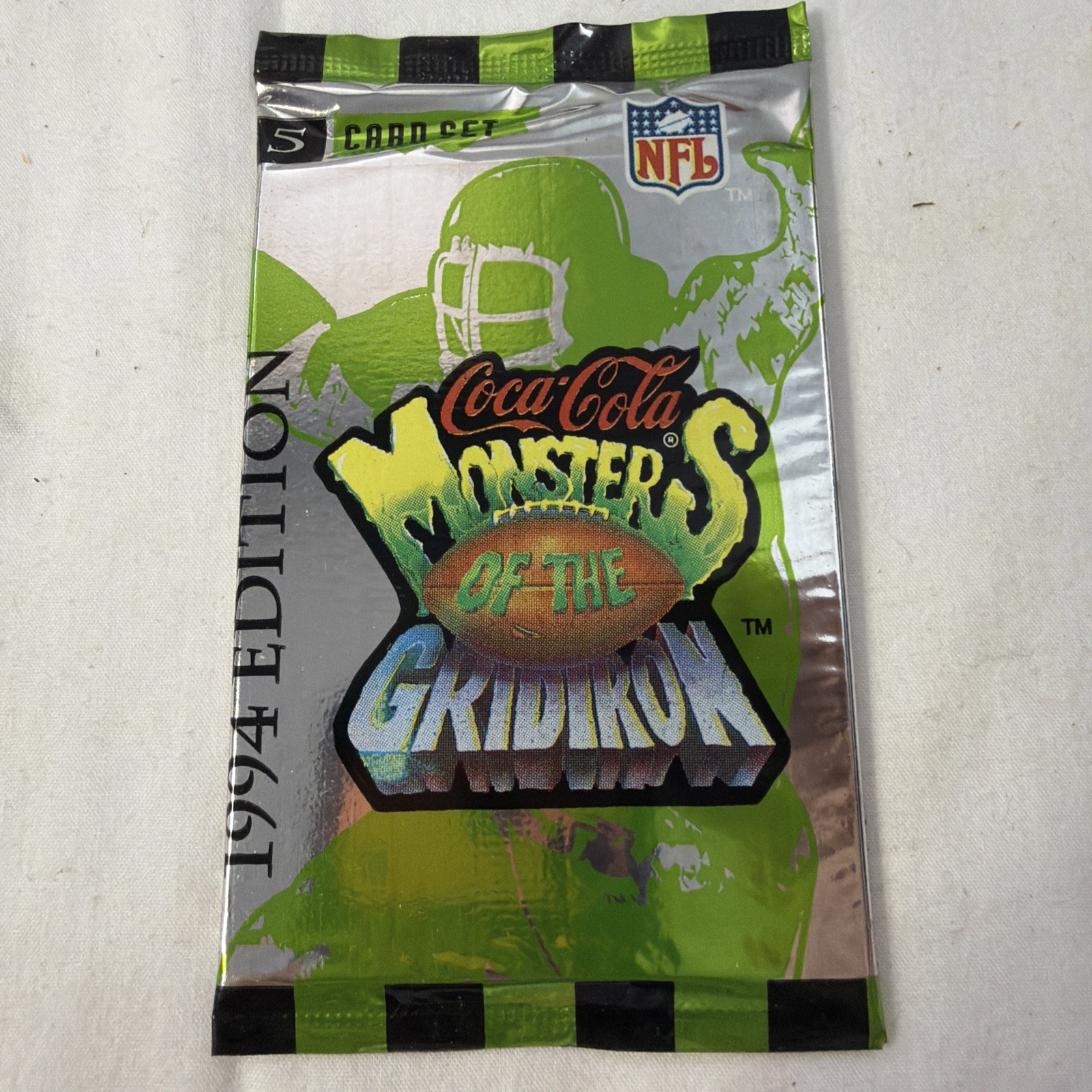 1994 Edition Coca-Cola Monsters Of The Gridiron Factory Sealed 5-card Pack 1994 Edition Coca-Cola Monsters Of The Gridiron Factory Sealed 5-card Pack