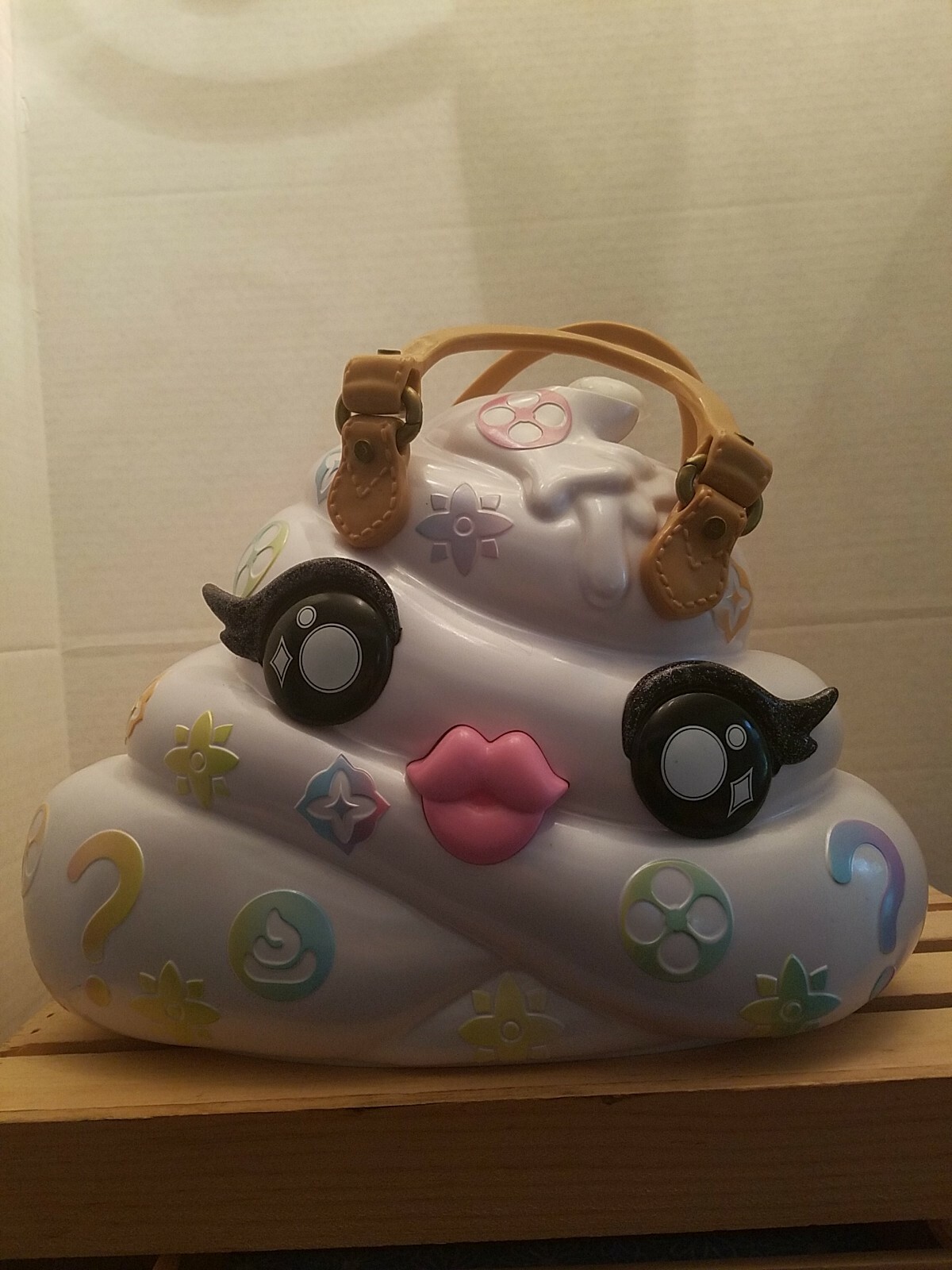 WHITE 2018 MGA POOPSIE POOP SURPRISE TOY CARRYING CASE MULTI COMPARTMENTS