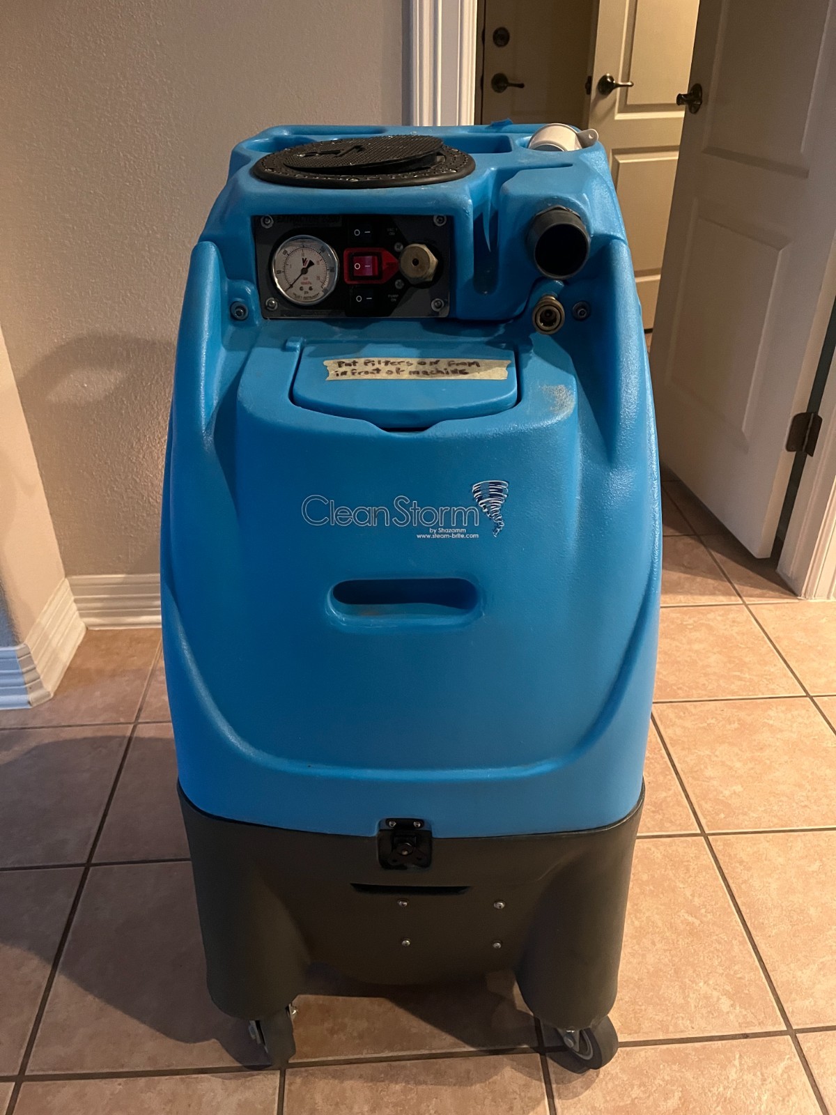 Clean Storm 12-2200-H 12gal 200psi HEATED Dual 2 Stage Carpet Cleaning/Extractor