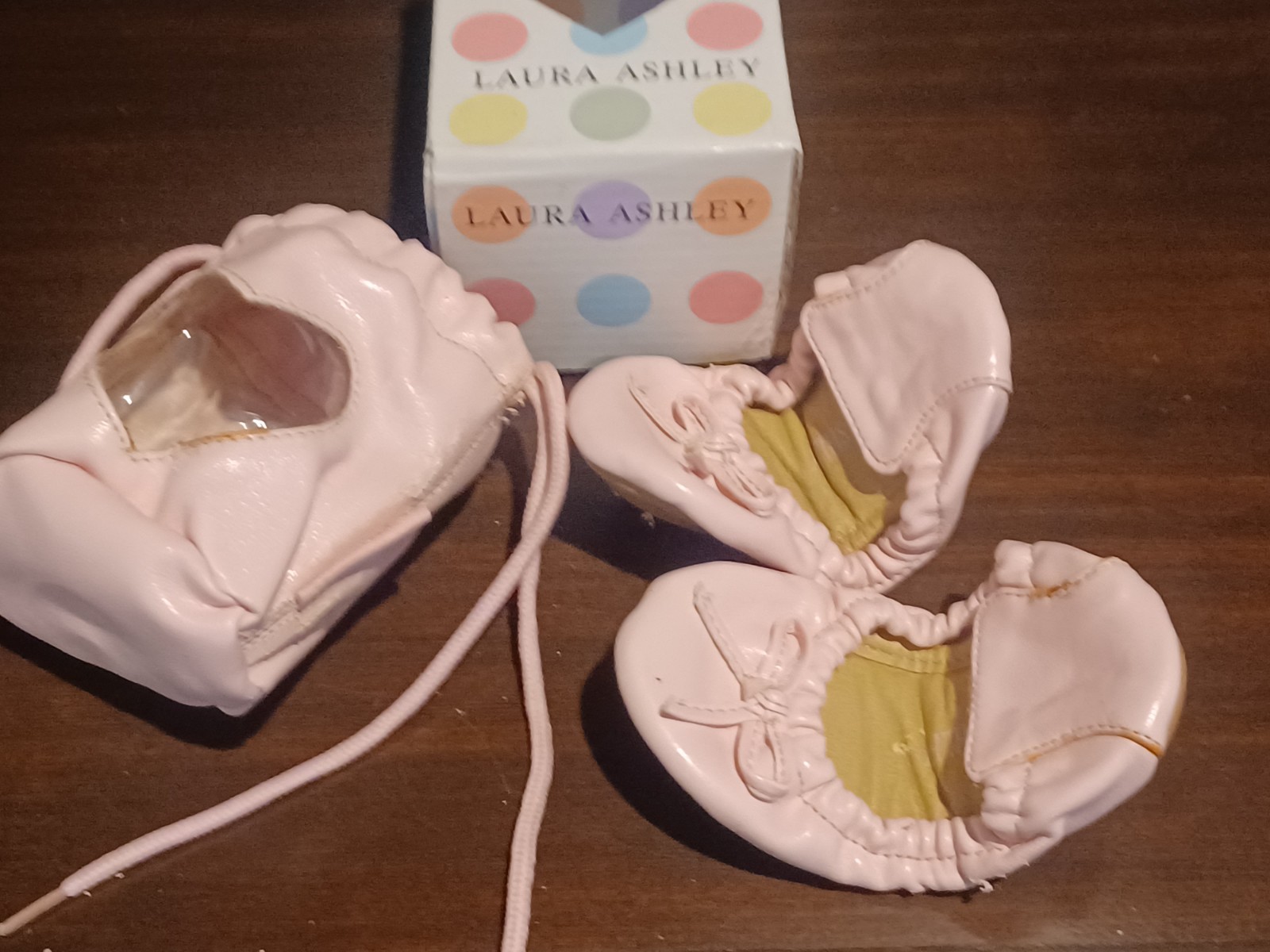 Adorable Light Pink Laura Ashley Baby Girl Bendable Ballet Flats Shoes Size 2