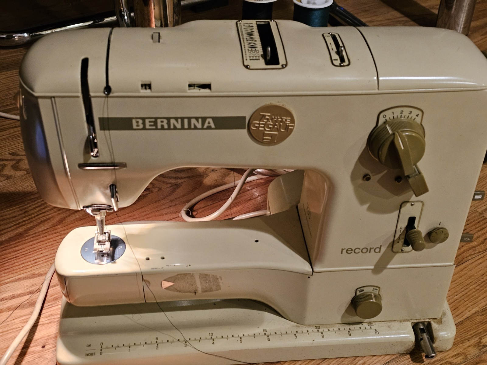 Bernina Record 730 Sewing Machine
