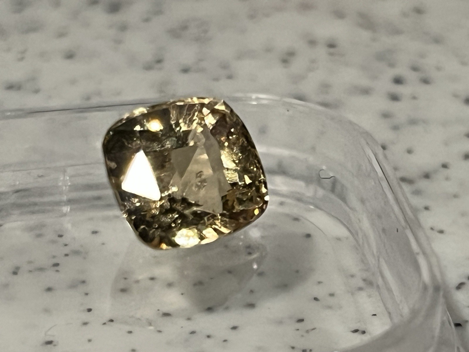 NATURAL YELLOW GROSSULAR GARNET – UNTREATED