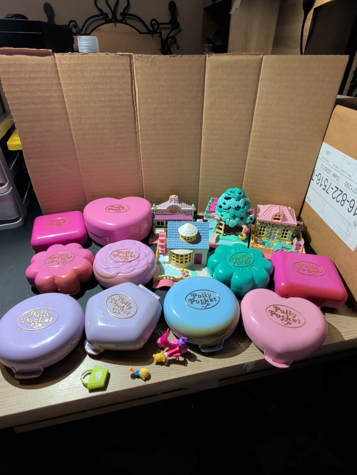 22 Vintage Polly Pocket Bluebird Lot Empty 1989 And 1990’s Read Description 22 Vintage Polly Pocket Bluebird Lot Empty 1989 And 1990’s Read Description