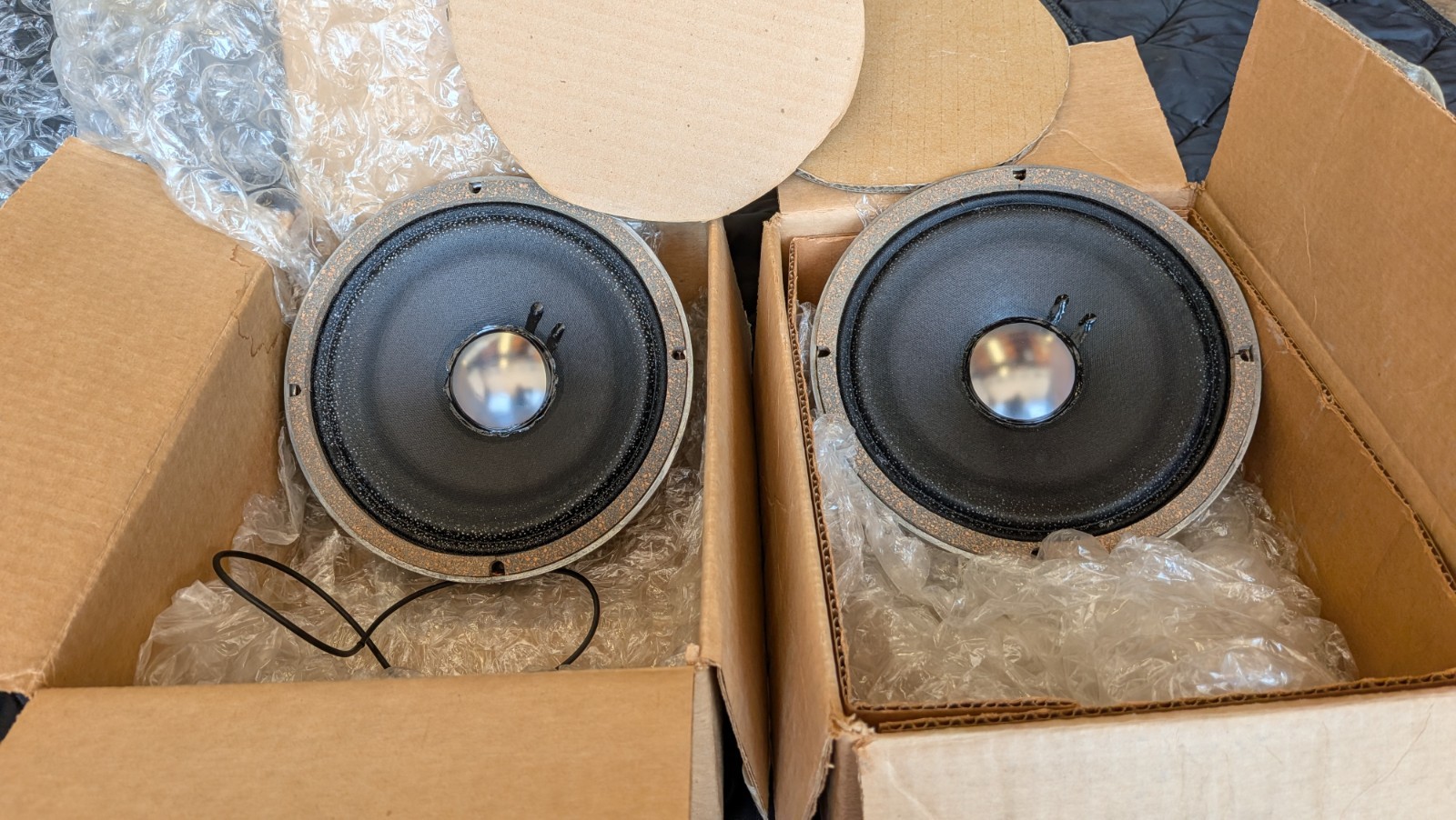 Vintage Pair JBL D-208 Loud Speakers 8 Ohms Vintage Pair JBL D-208 Loud Speakers 8 Ohms