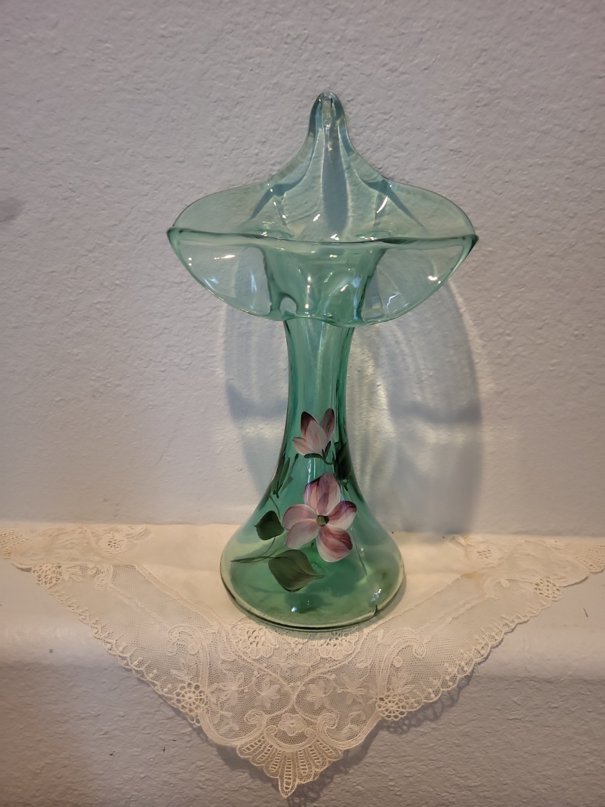 FENTON Jack In Pulpit Tulip Vase Sea Mist Green 11 FENTON Jack In Pulpit Tulip Vase Sea Mist Green 11