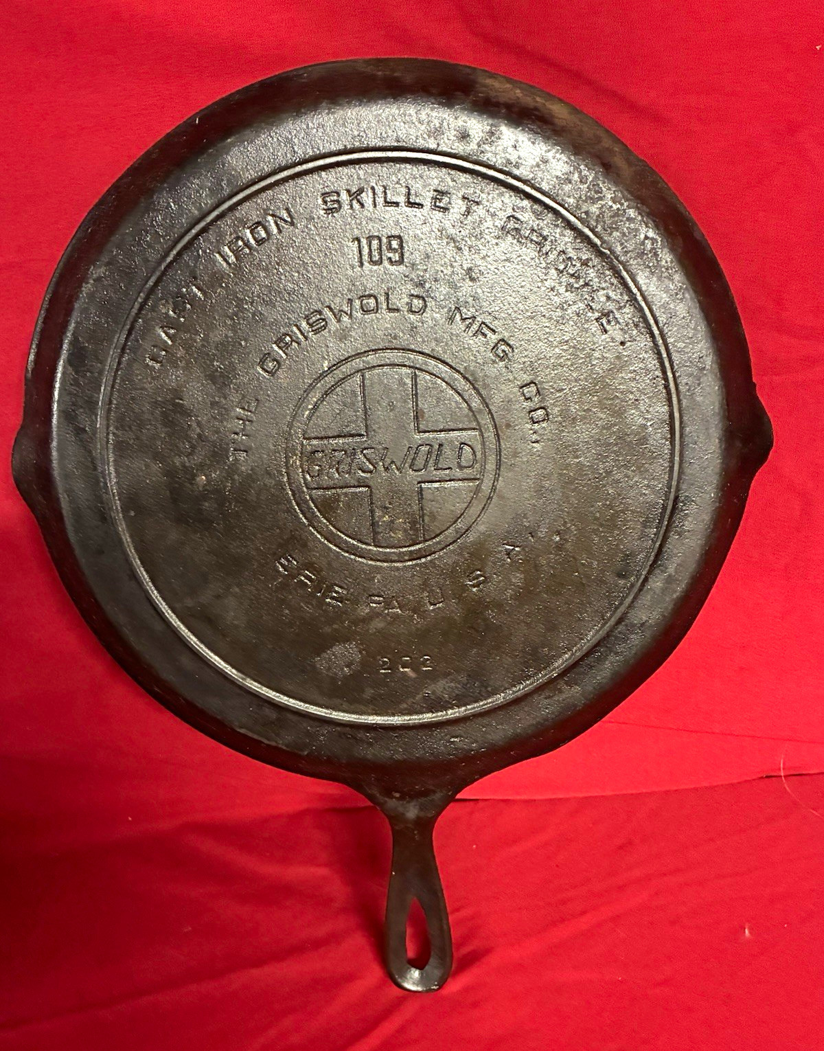 Vintage Griswold Cast Iron Skillet Model 109 Erie PA U.S.A. USA Made Vintage Griswold Cast Iron Skillet Model 109 Erie PA U.S.A. USA Made