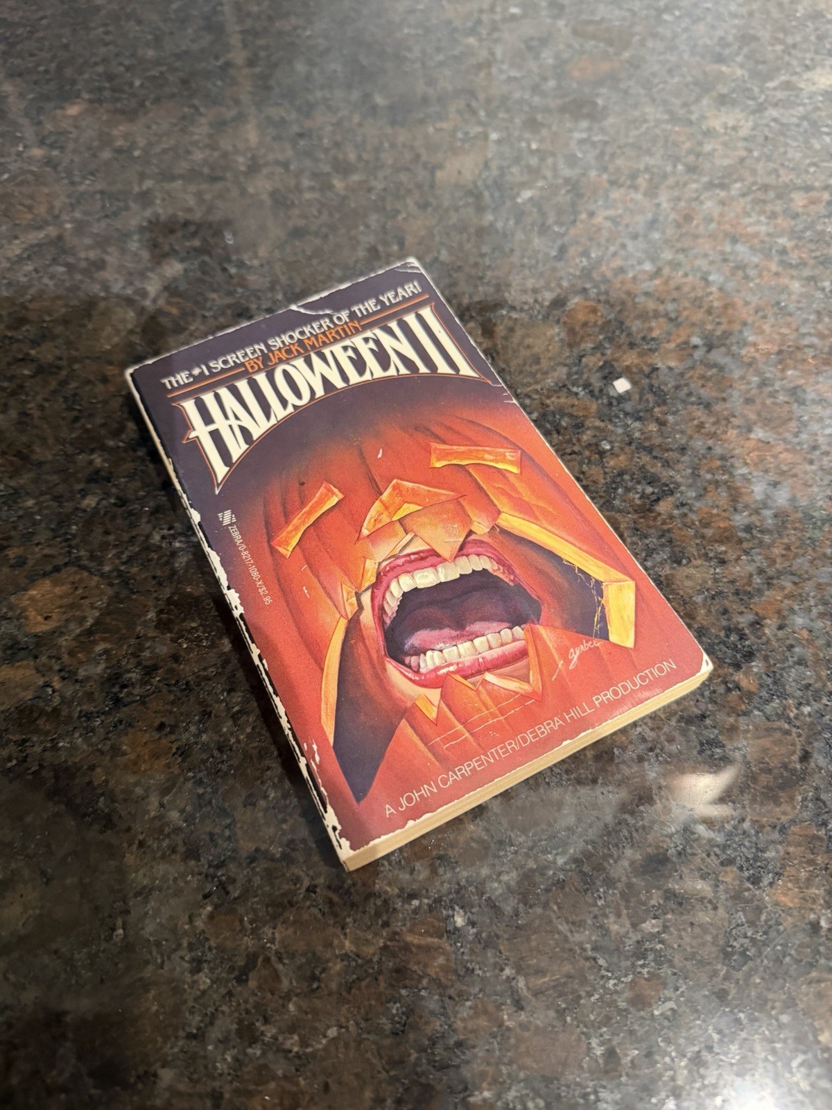 HALLOWEEN II - Michael Myers Paperback Jack Martin 4h Printing John Carpenter HALLOWEEN II - Michael Myers Paperback Jack Martin 4h Printing John Carpenter