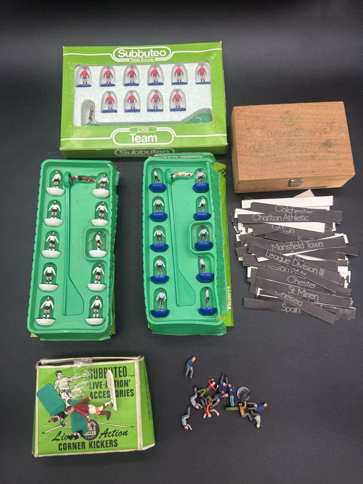 Vintage Subbuteo Job Lot 3 Teams Spain Argentina C100 C131 C132 Accessories
